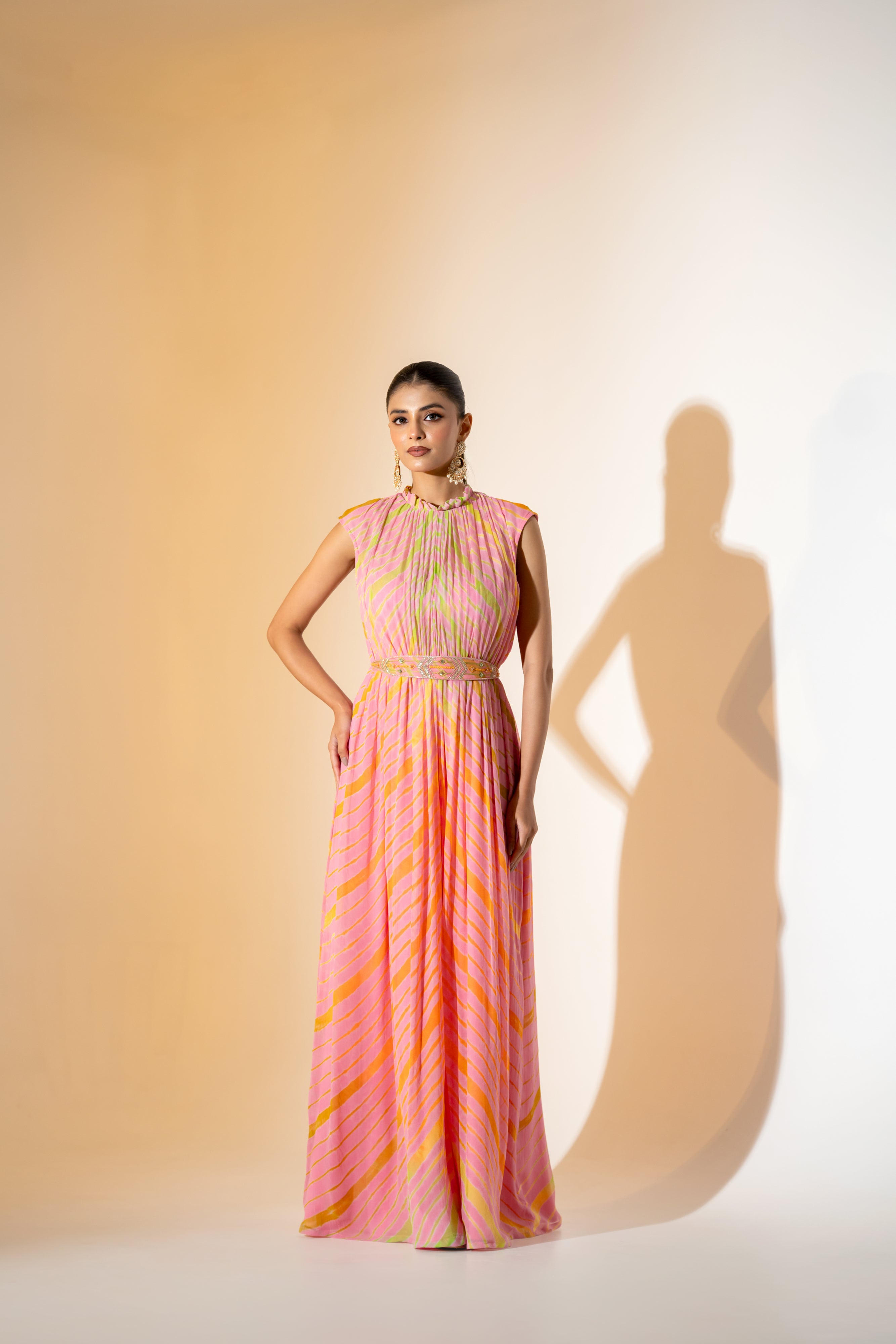 LEHERIYA DYED DRESS WITH EMBROIDERED BELT.