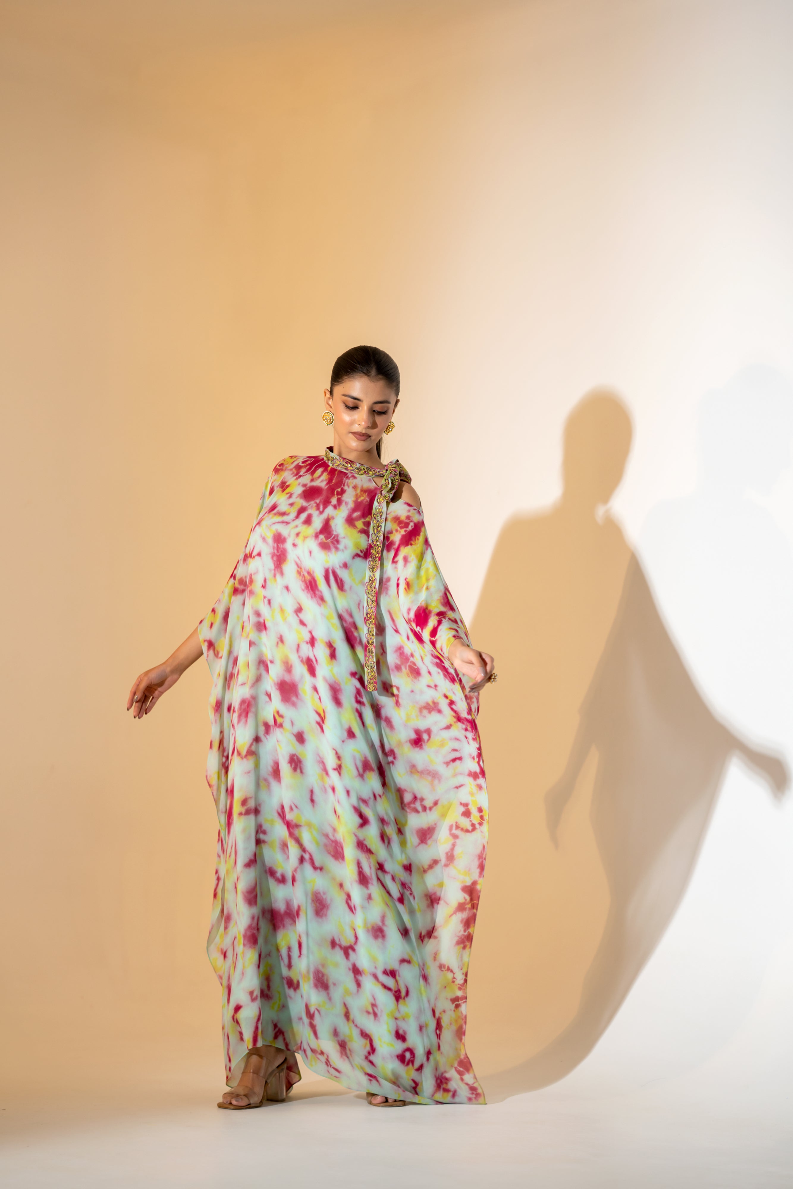 Elegant Tie-Dye Kaftan .