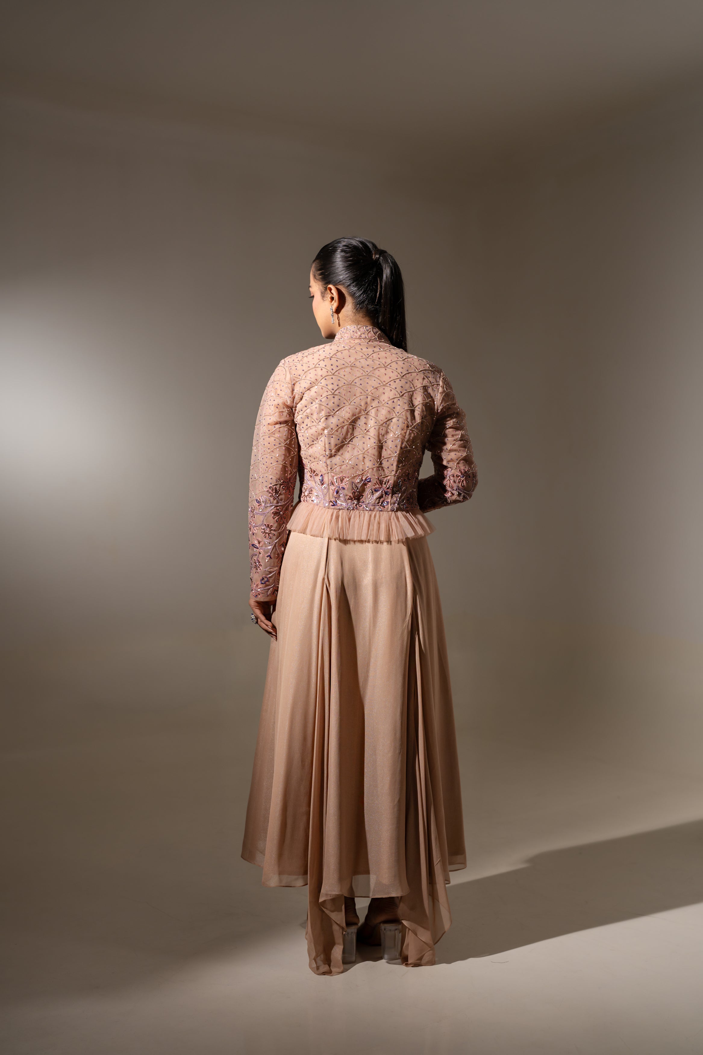 HIGH-NECK EMBROIDERED JACKET DRESS SET.
