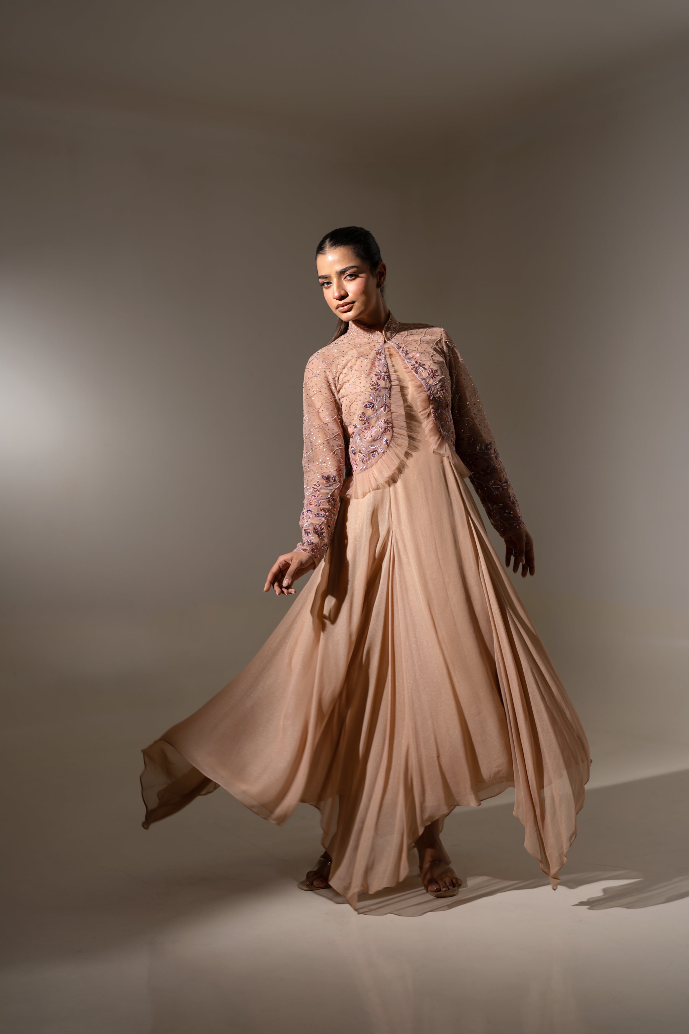 HIGH-NECK EMBROIDERED JACKET DRESS SET.