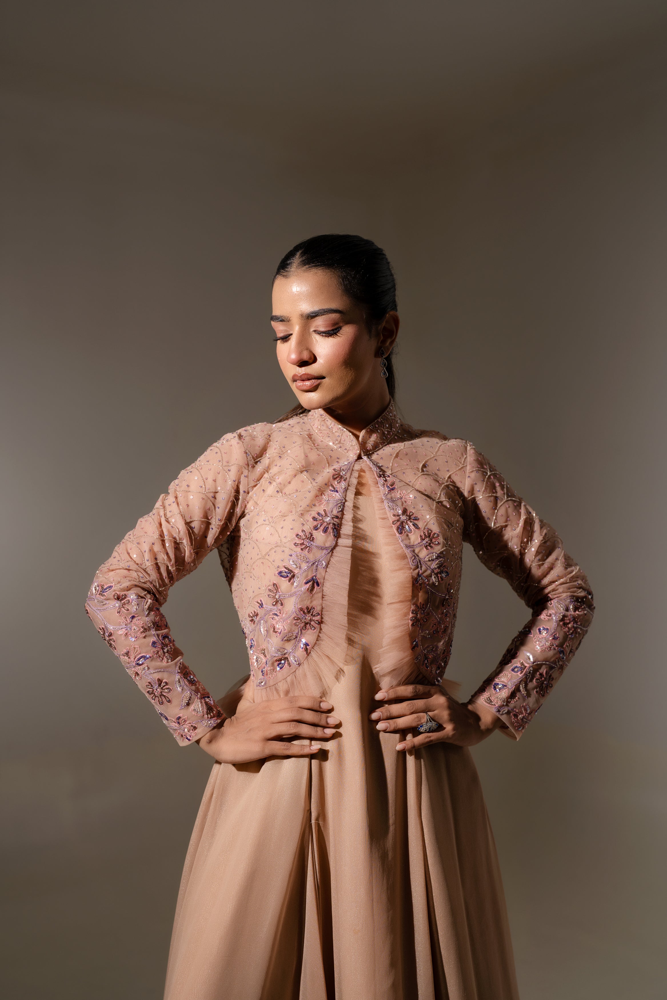 HIGH-NECK EMBROIDERED JACKET DRESS SET.