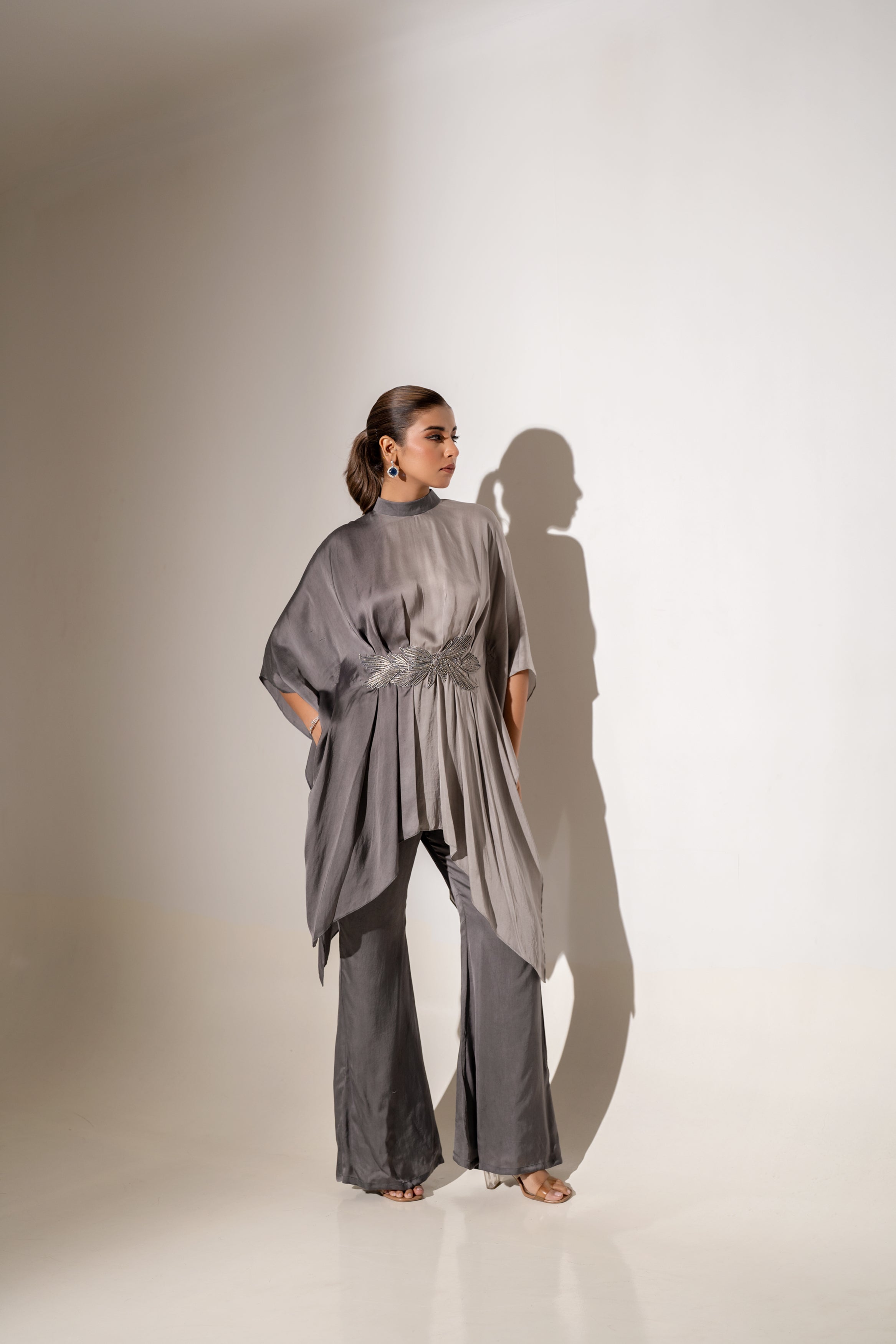 ELEGANT OMBRE DRAPED TUNIC SET.