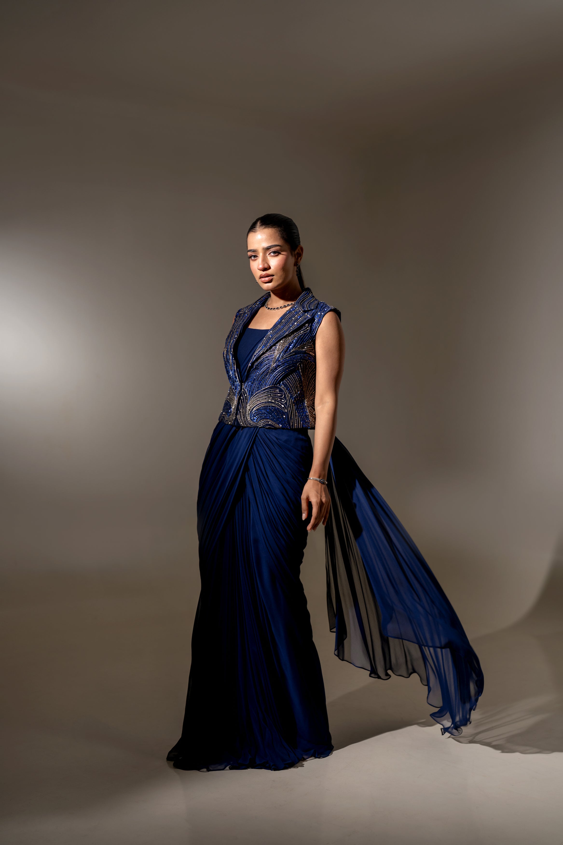EMBELLISHED CROPPED JACKET WITH DRAPED SAREE