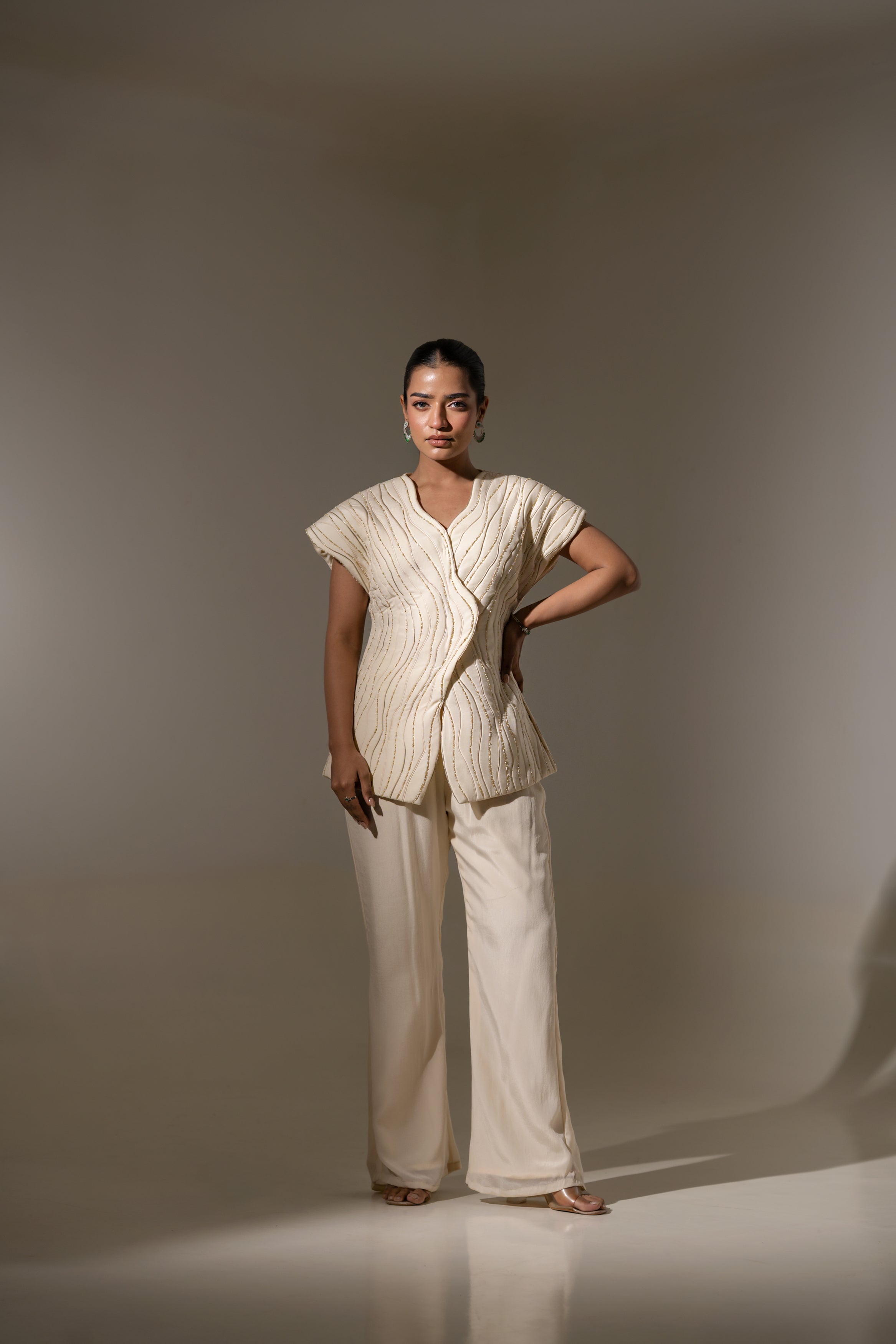 EMBROIDERED JACKET WITH STRAIGHT PANTS