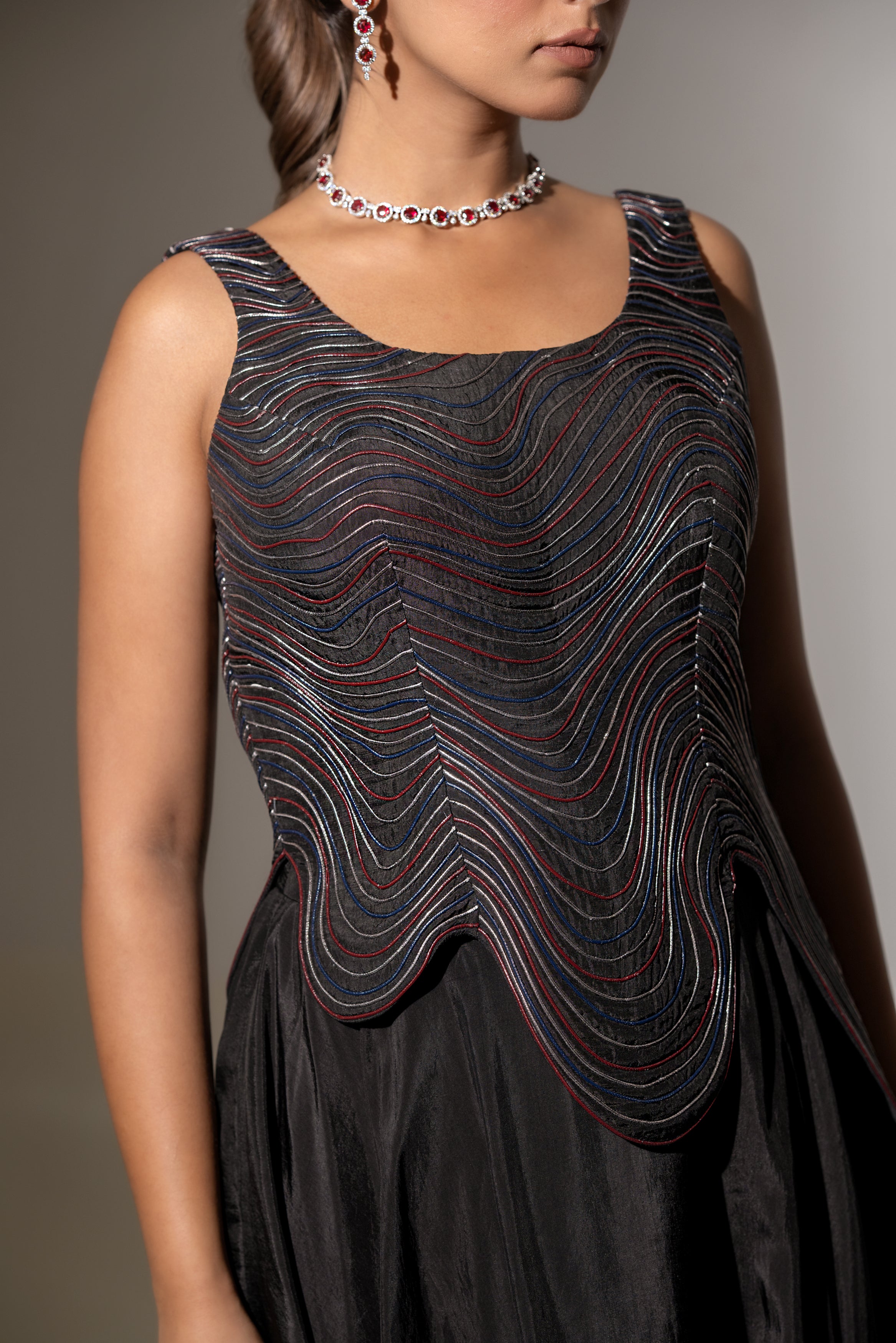 ELEGANT BLACK WAVE - EMBROIDERED TOP AND SKIRT SET.