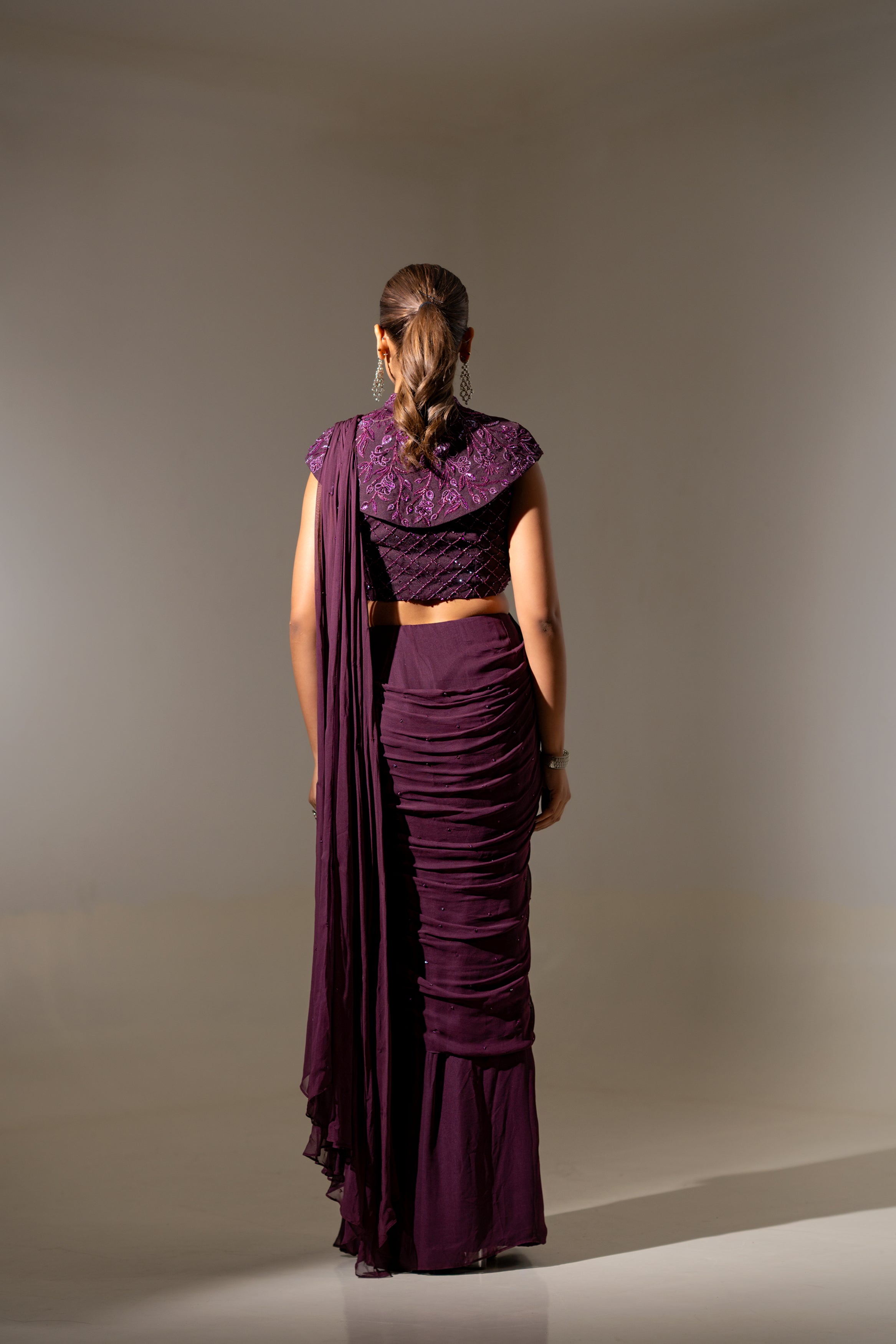 FLORAL EMBELLISHED HIGH-NECK DRAPED SAREE
