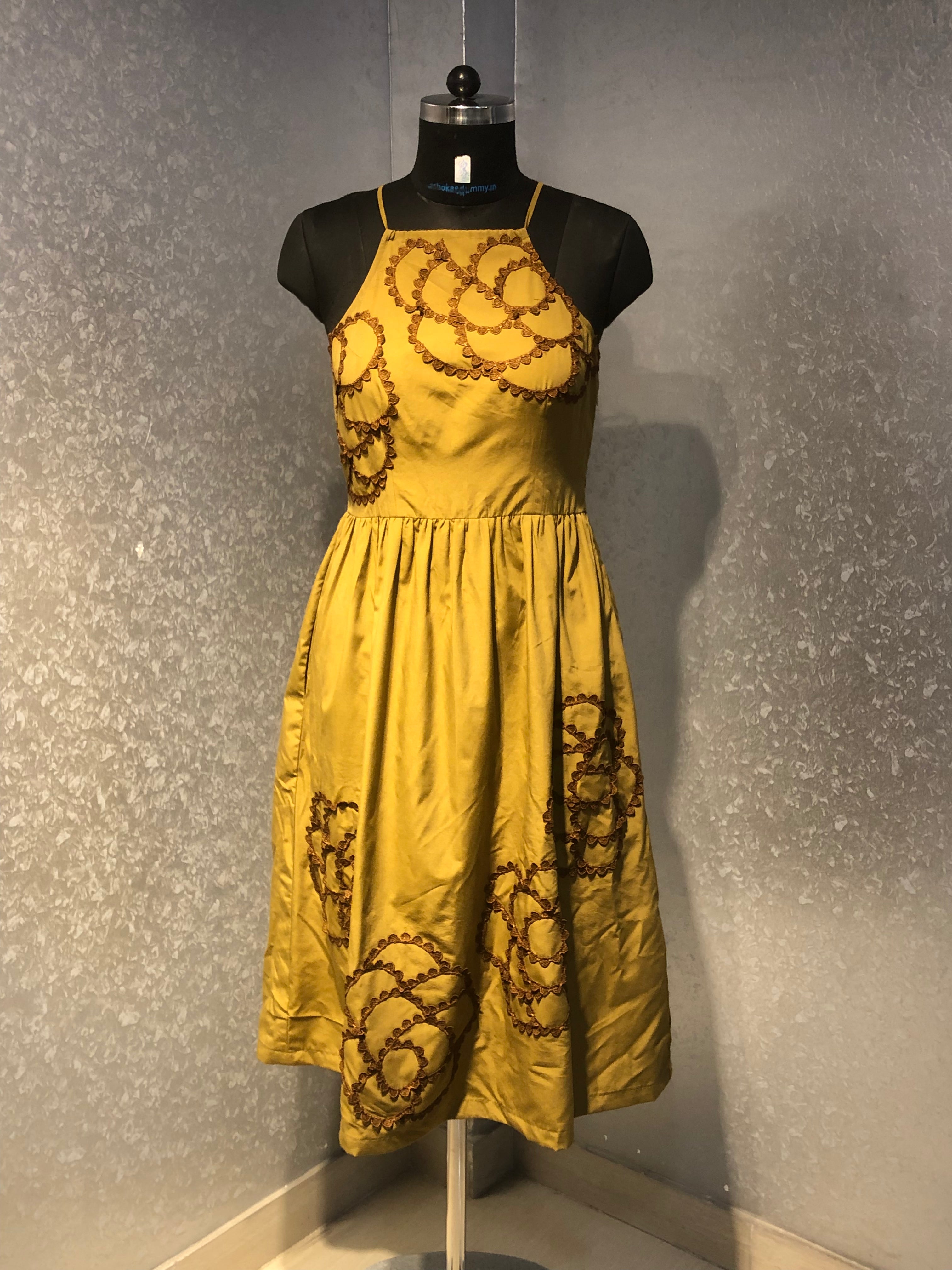 MILITARY GREEN LACE APPLIQUE DRESS