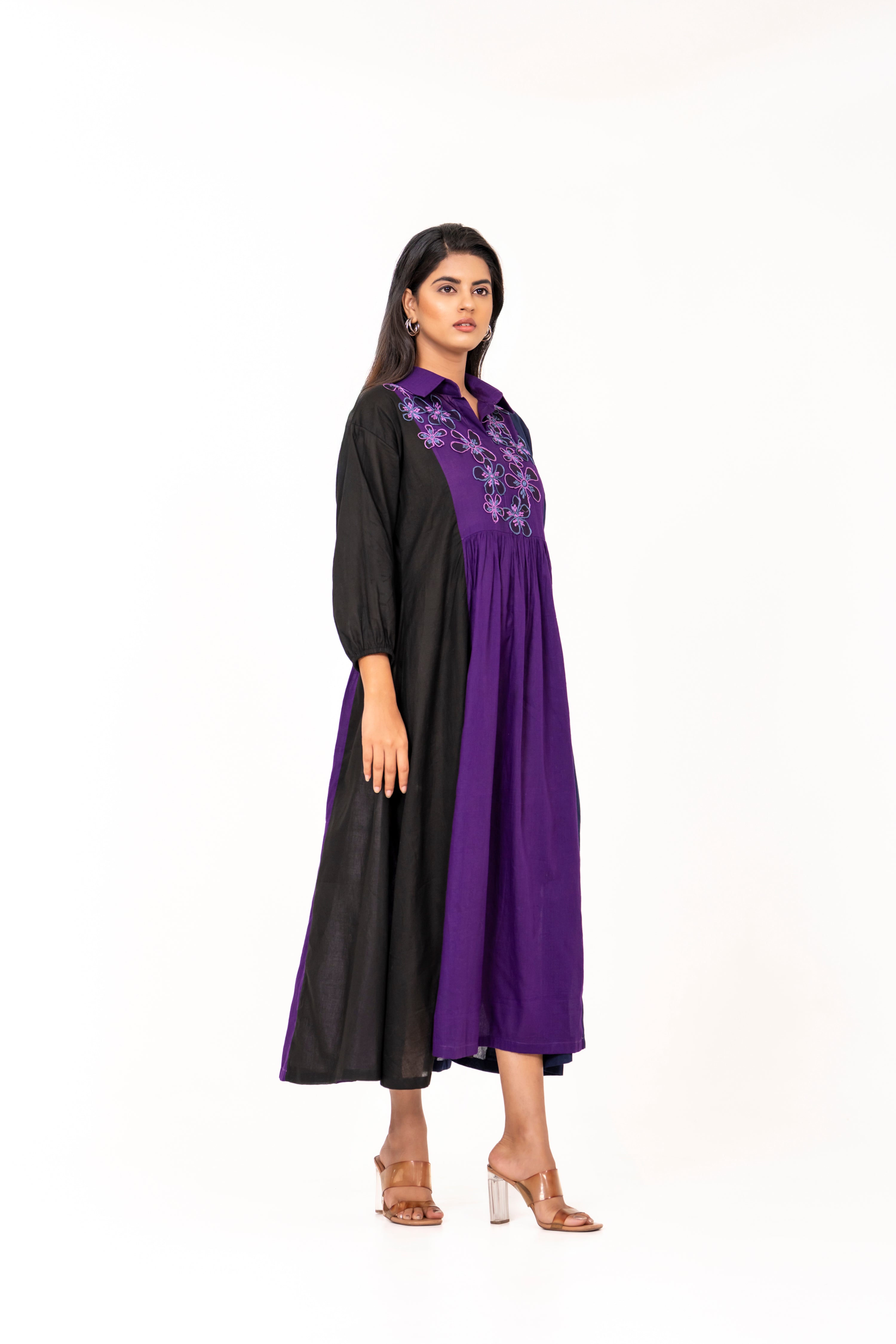 FLORAL EMBROIDERED CONTRAST PANEL DRESS.