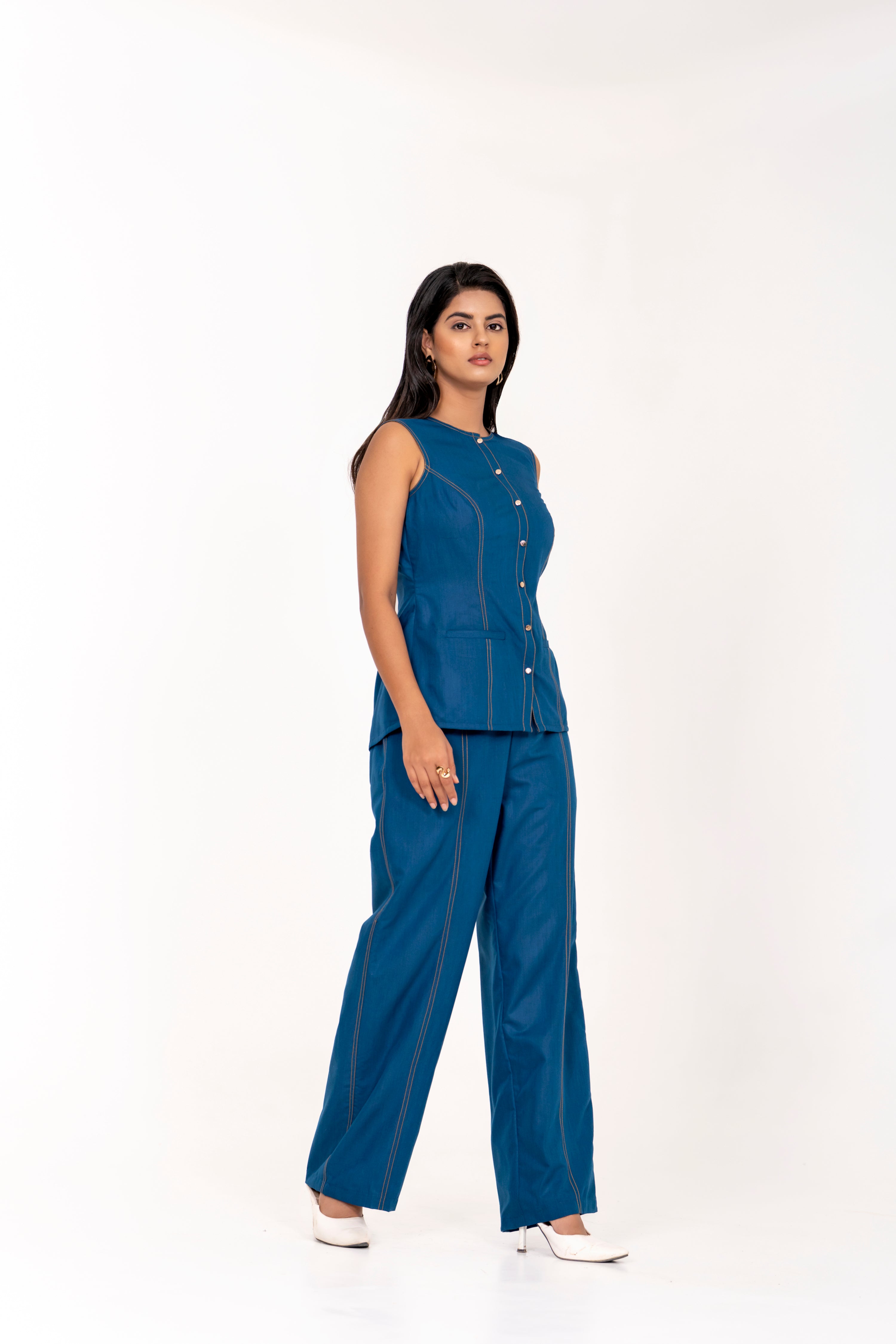 "STYLISH BLUE SLEEVELESS CO-ORD SET WITH FRONT BUTTON DETAIL"