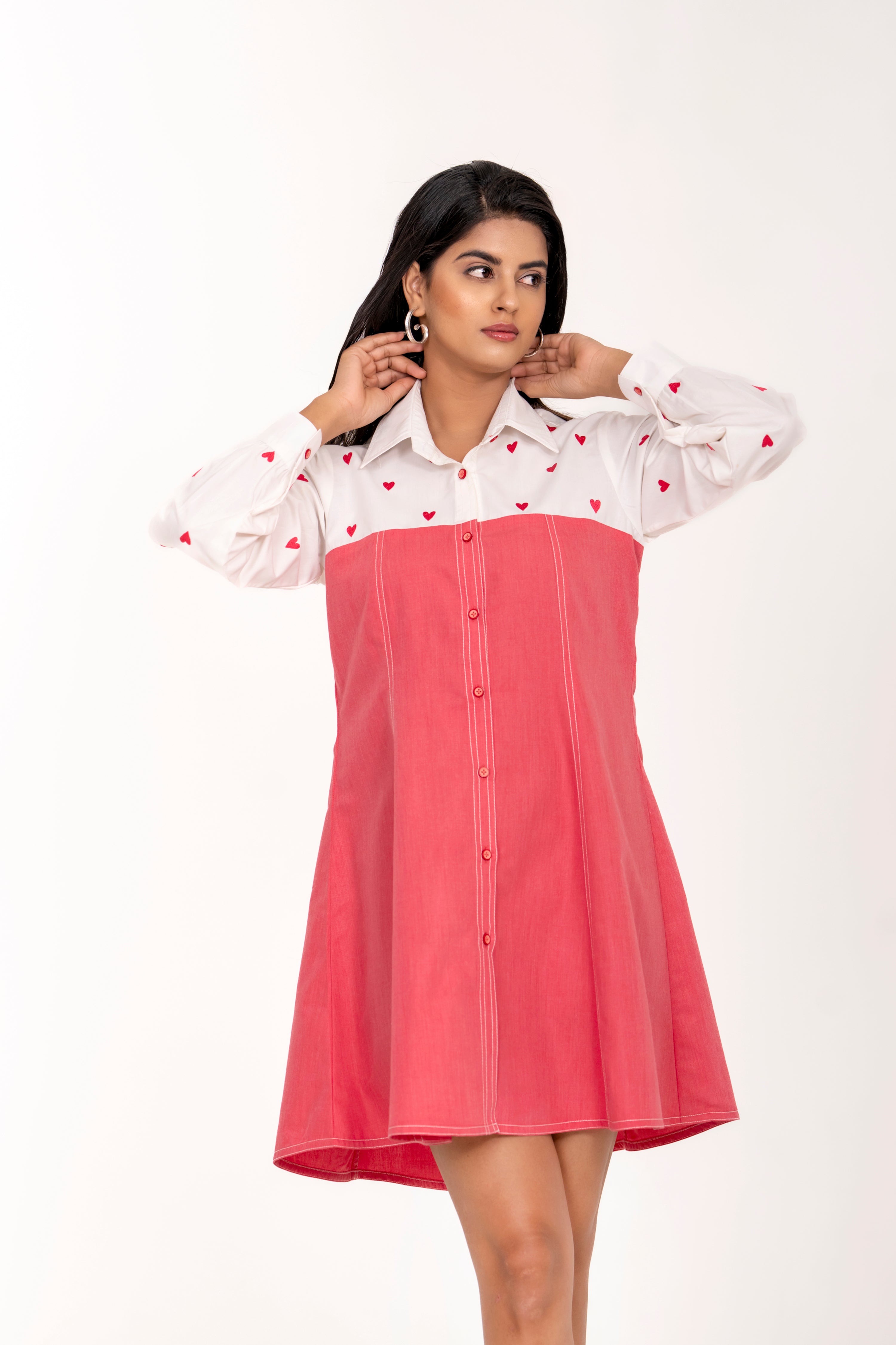 PINK AND WHITE HEART PRINT SHIRT DRESS – STYLISH CASUAL WEAR.