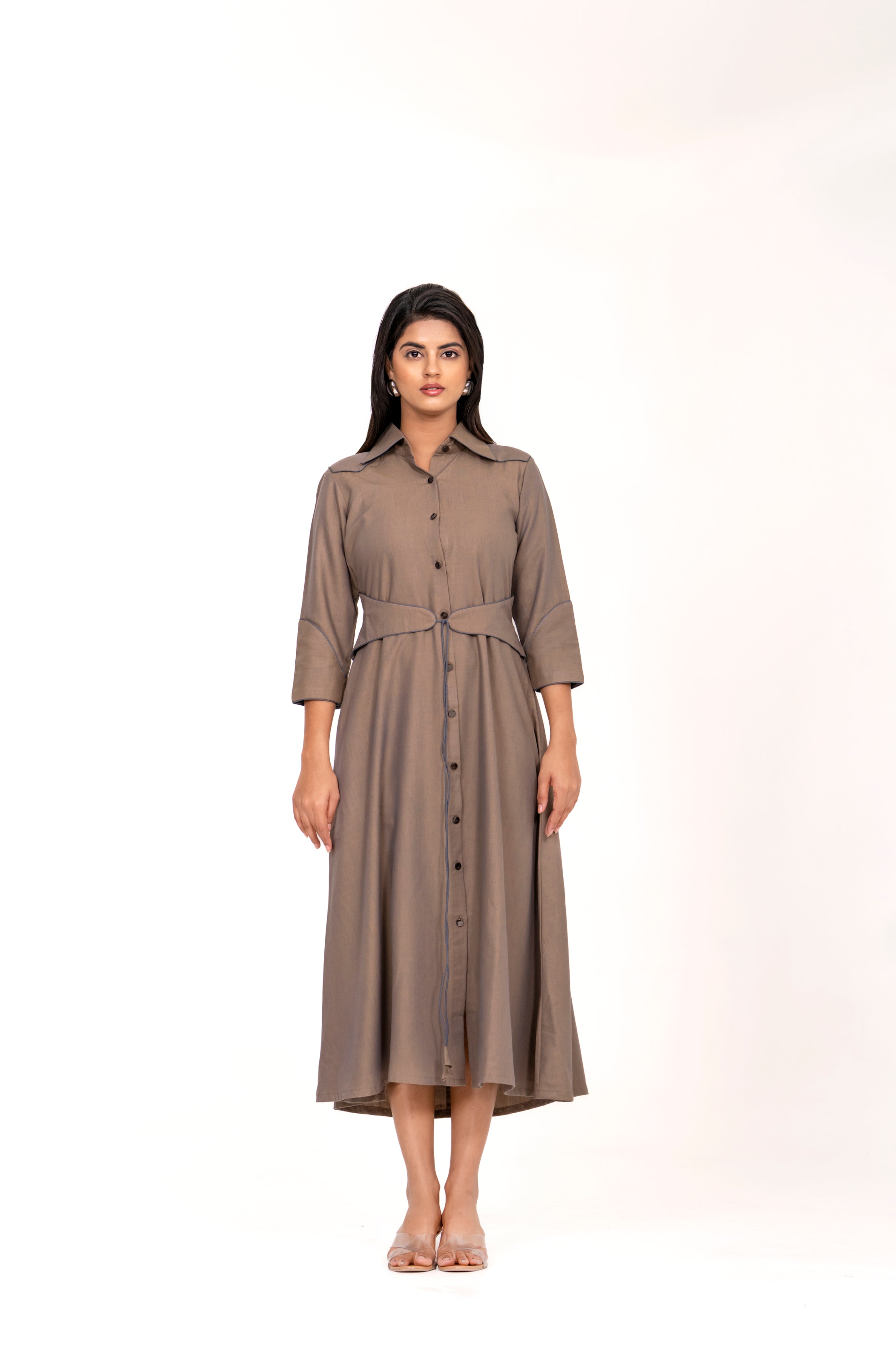 "STYLISH SHIRT-STYLE MIDI DRESS WITH BELT AND BUTTON-DOWN FRONT"