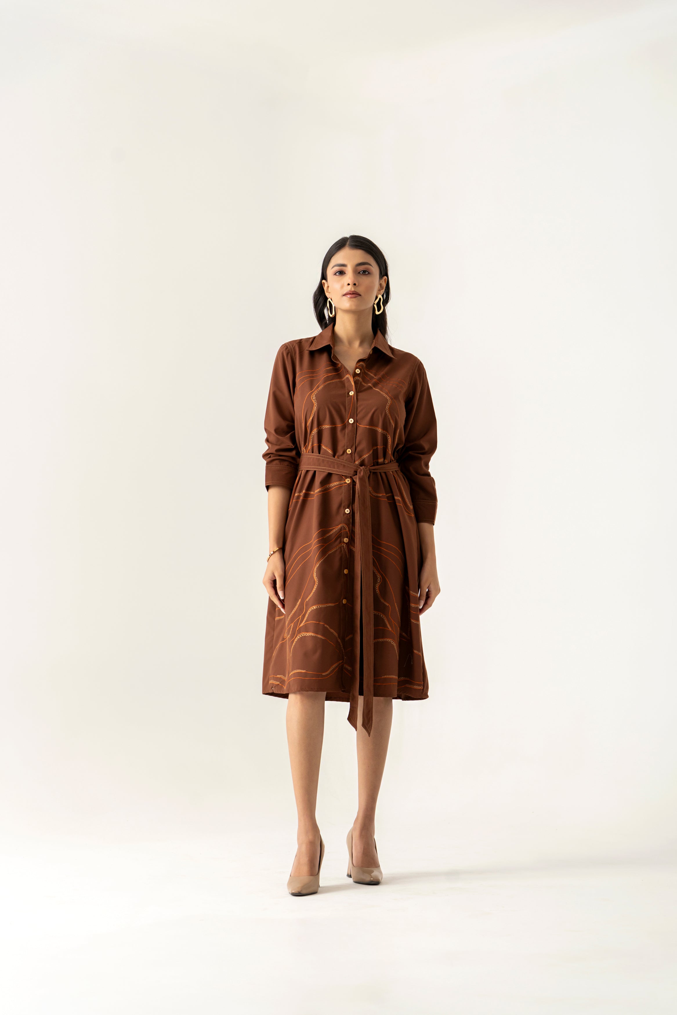 BROWN FLORAL APPLIQUE COTTON SHIRT DRESS WITH TIE UP BELT