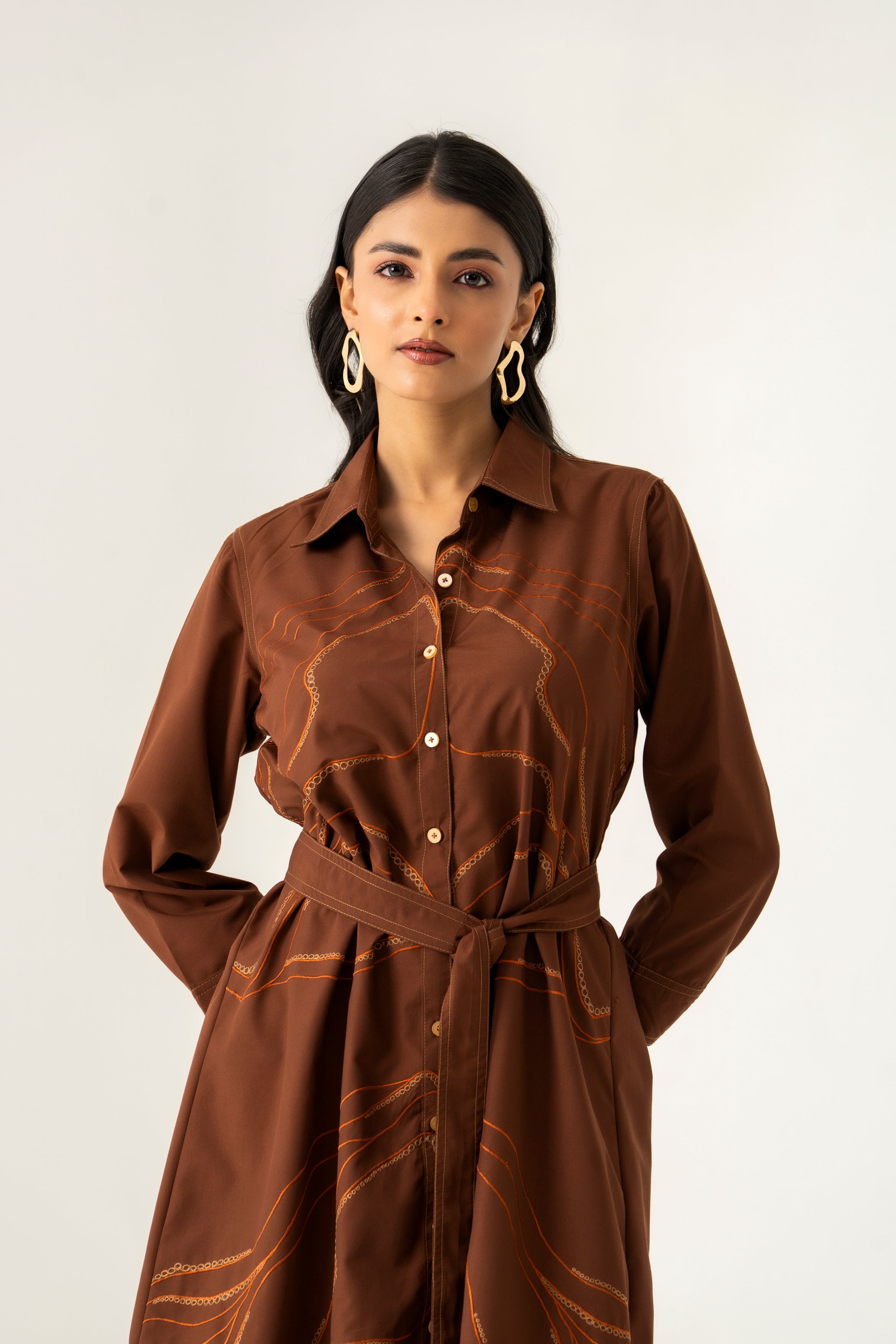 BROWN FLORAL APPLIQUE COTTON SHIRT DRESS WITH TIE UP BELT