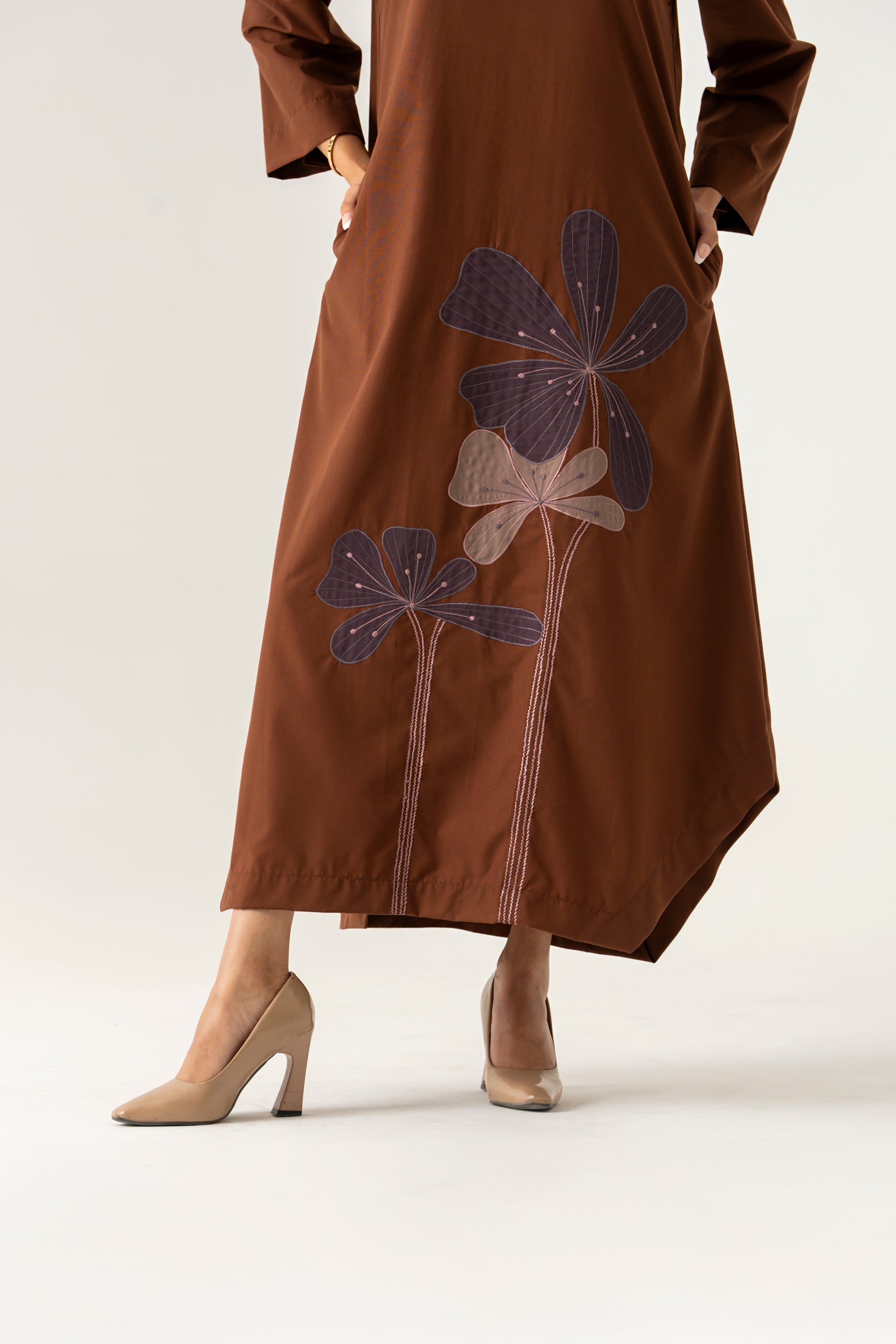 BROWN COTTON DRESS WITH FLORAL EMBROIDERY