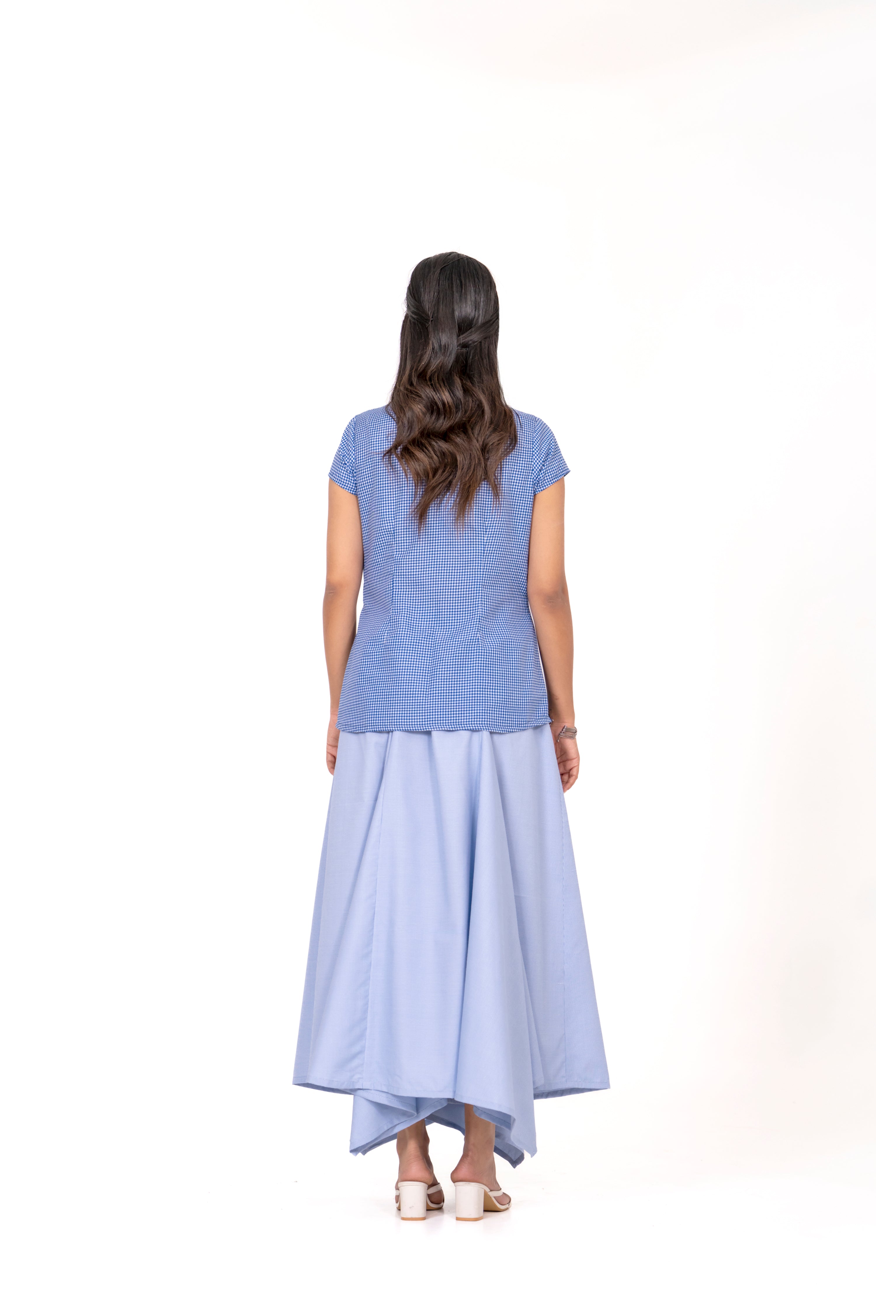 ELEGANT BLUE CO-ORD SET WITH KNOTTED DETAIL.