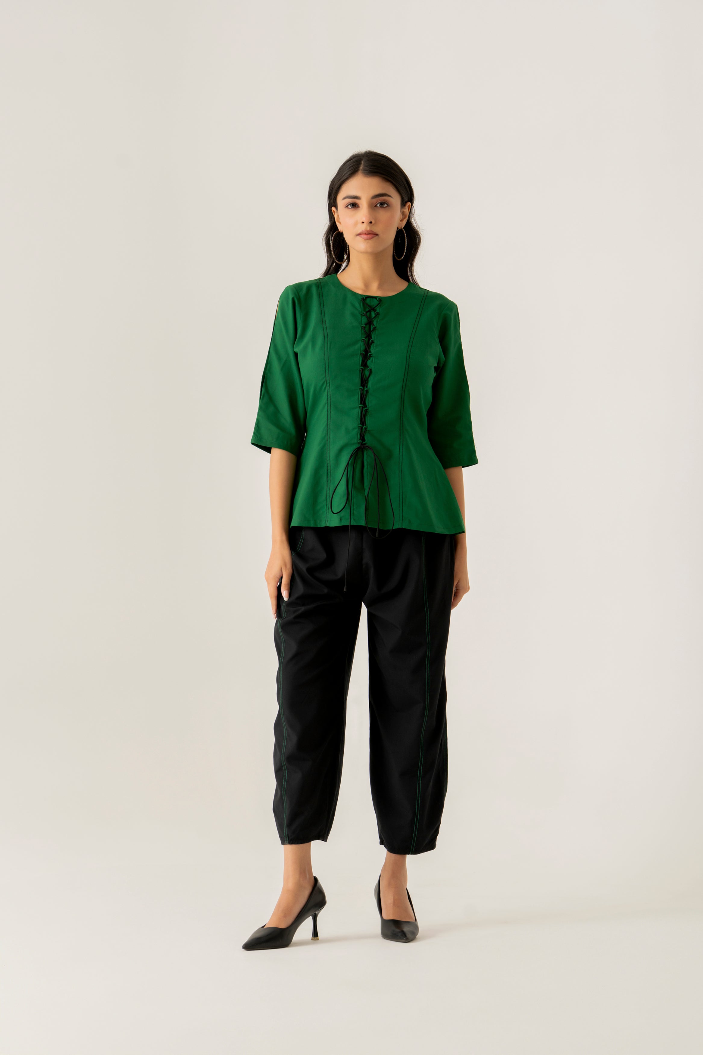 BLACK GREEN TOP BOTTOM