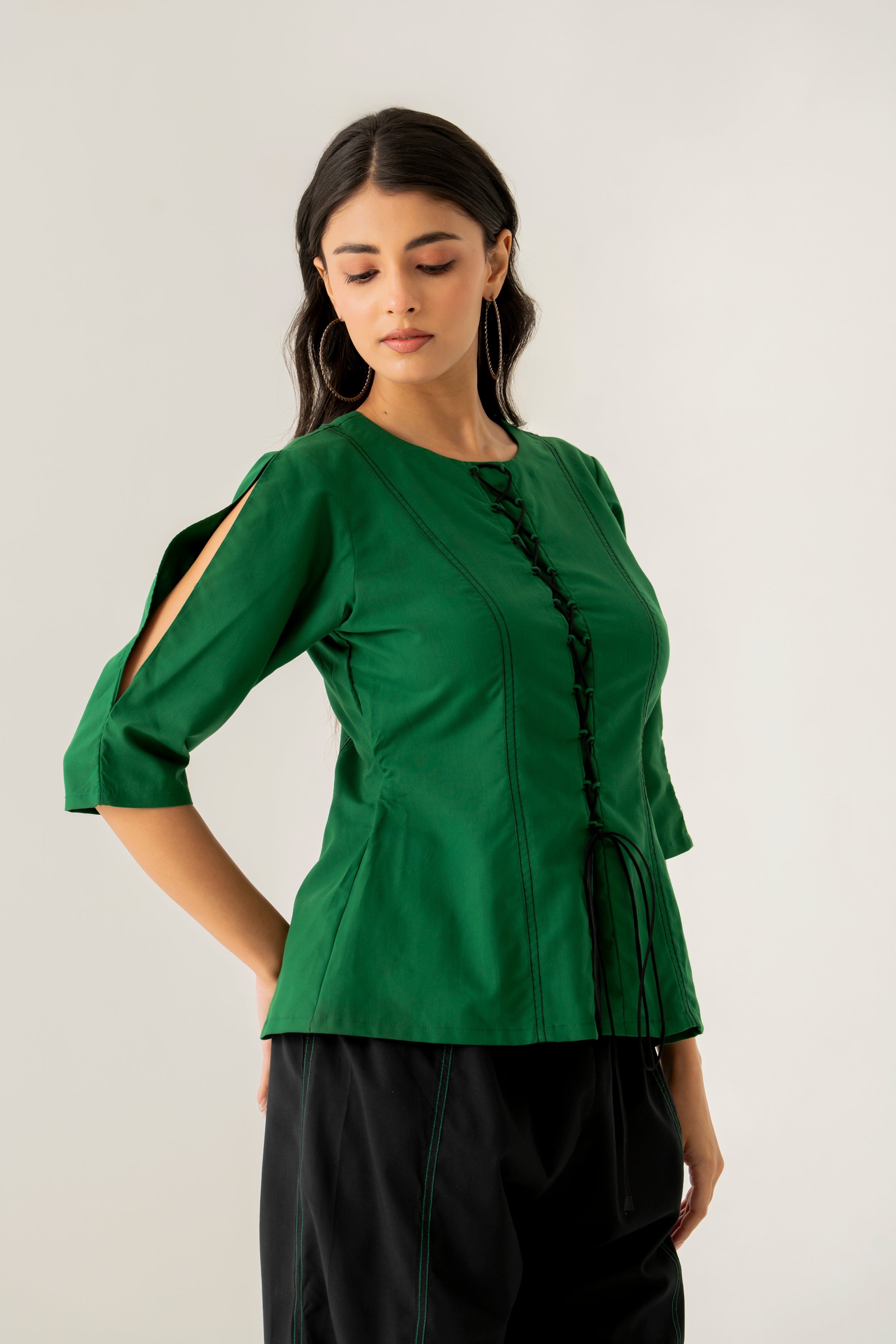 BLACK GREEN TOP BOTTOM