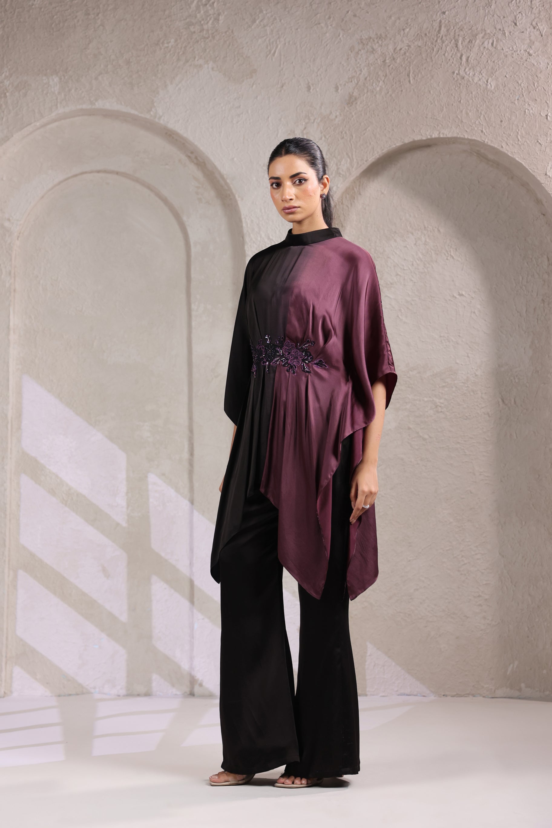 ELEGANT BLACK & WINE DRAPED TUNIC SET.