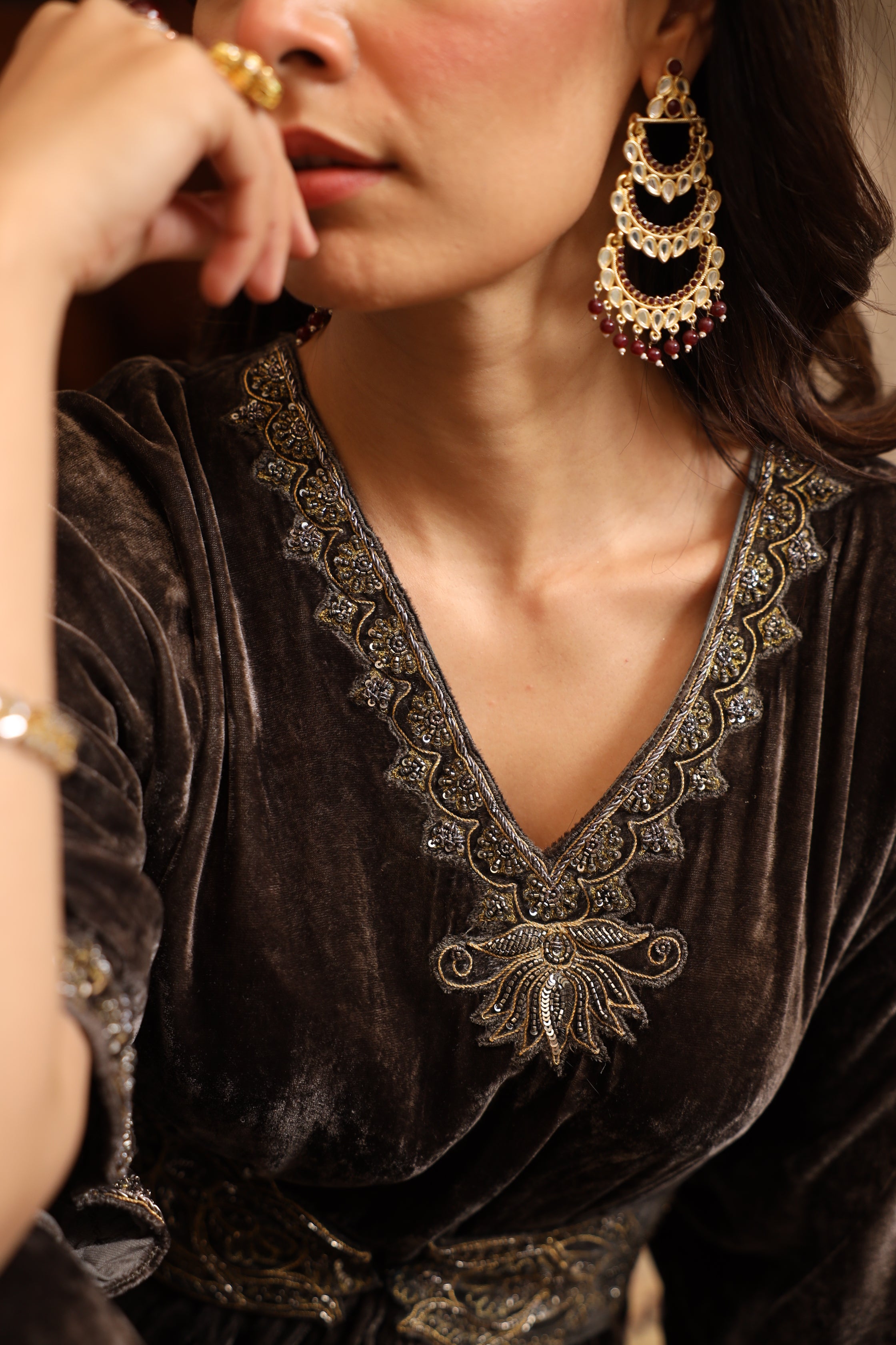 GREY VELVET KURTA WITH BELT