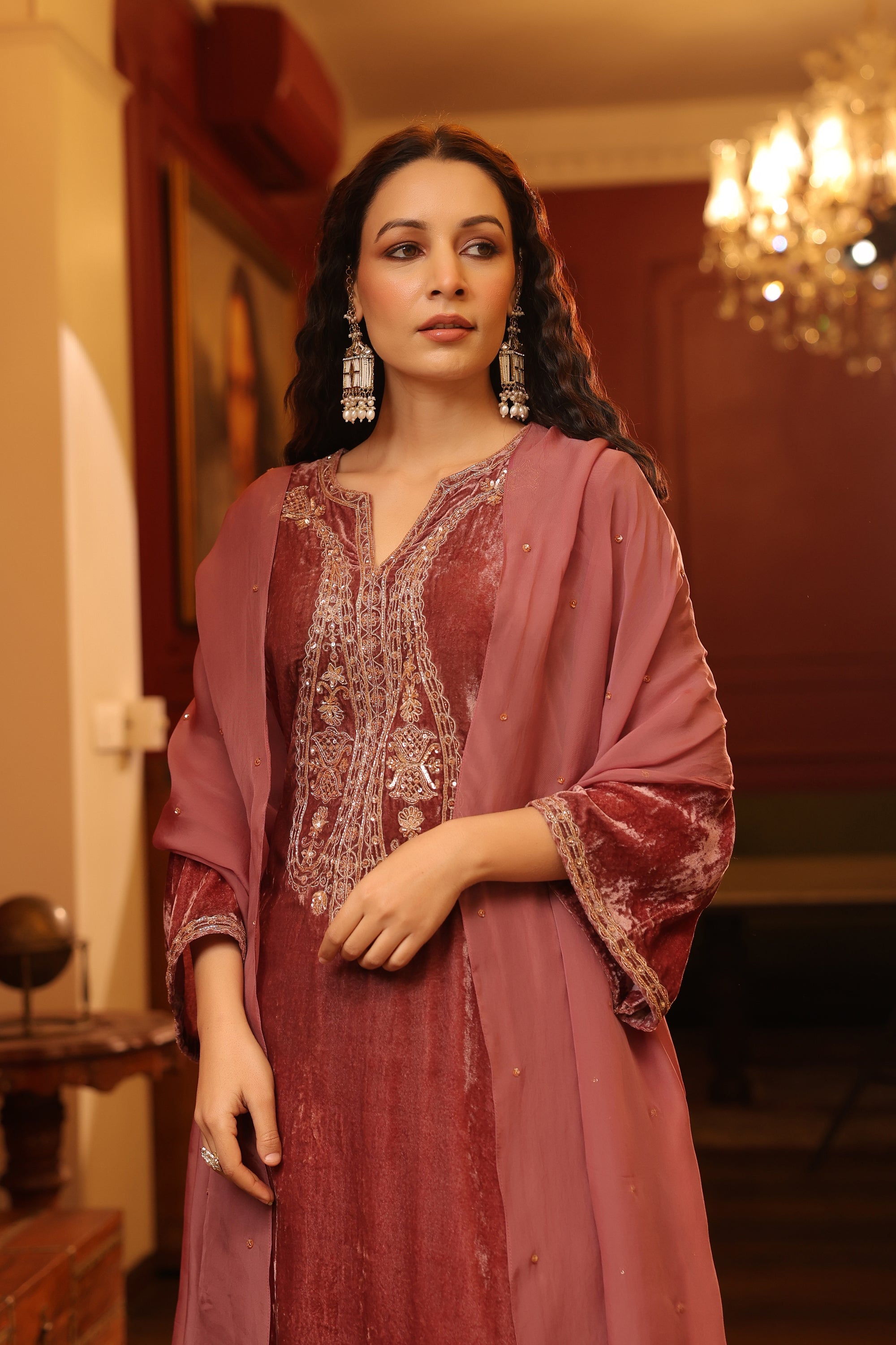 PINK VELVET KURTA SET