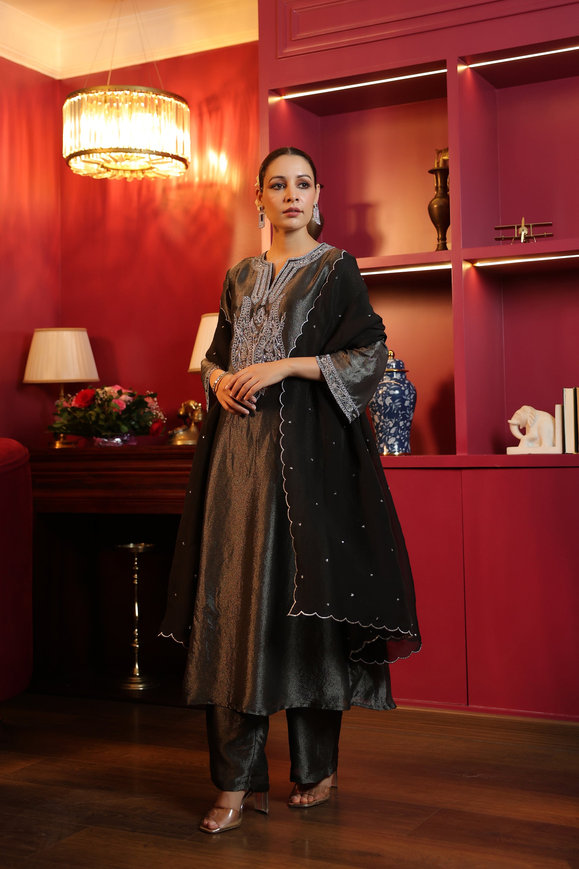 EMBROIDERED BLACK KURTA SET