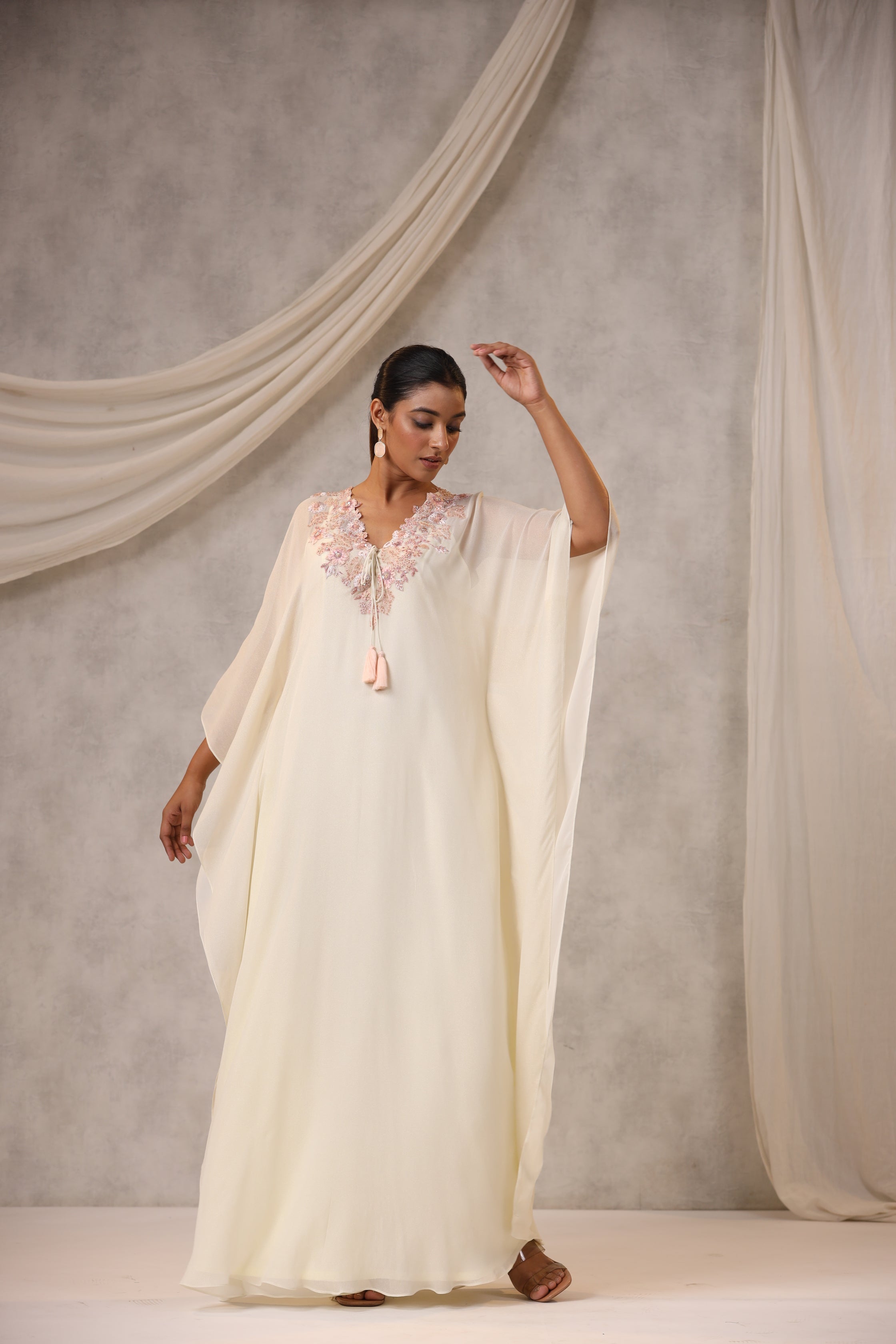 OFF WHITE EMBROIDERED KAFTAN