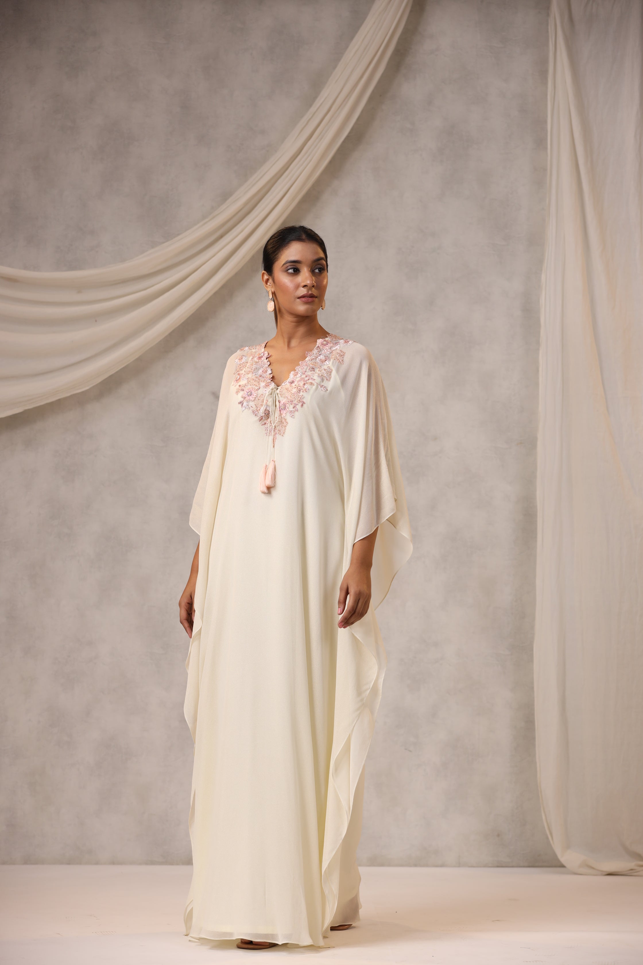 OFF WHITE EMBROIDERED KAFTAN