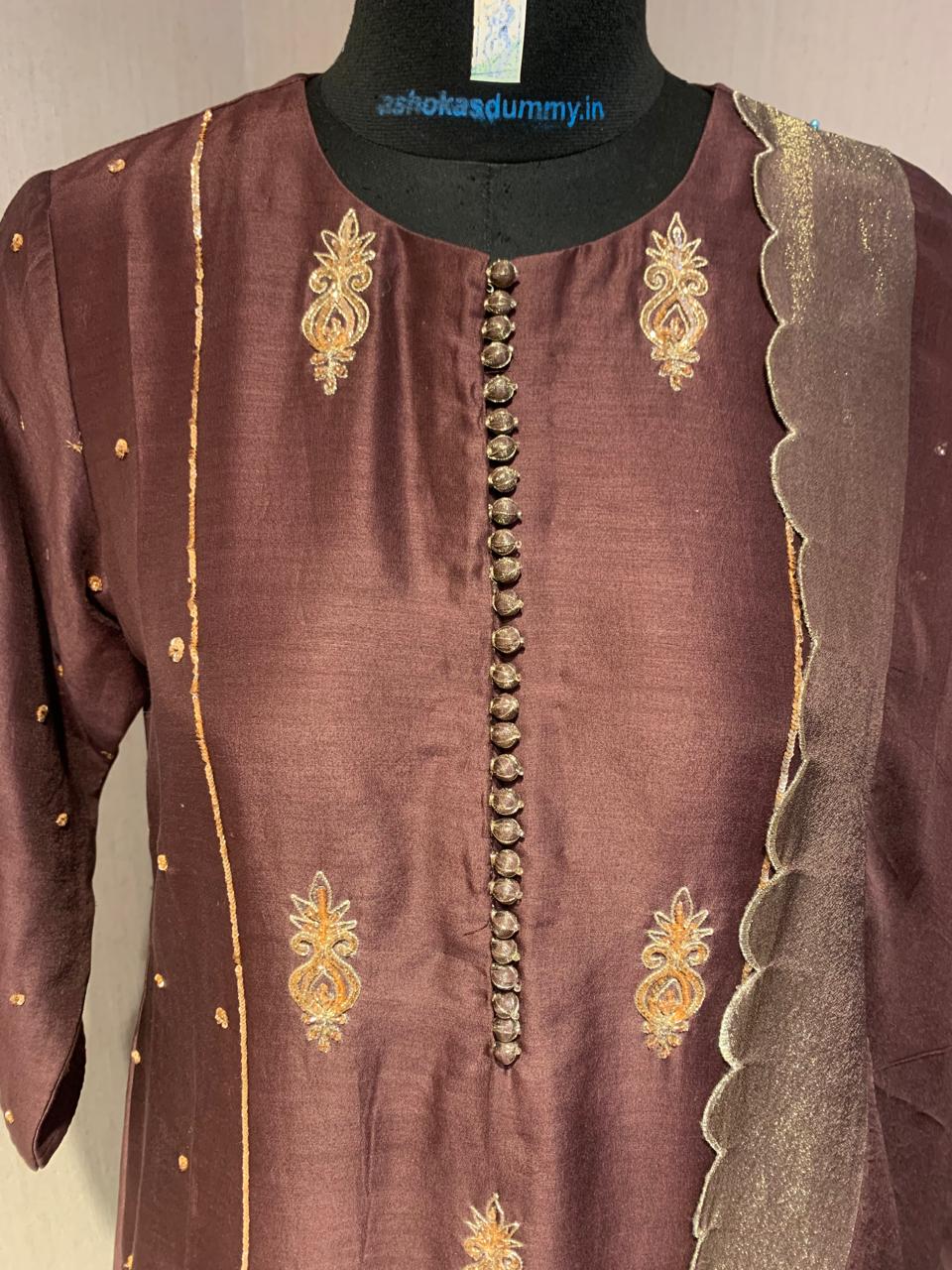 EMBROIDRED KURTA SET