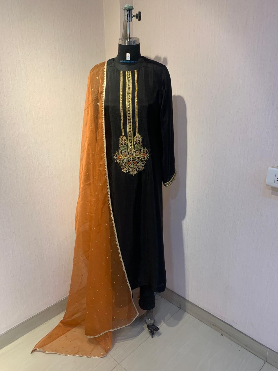 BLACK EMBROIDERED KURTA PANT SET WITH DUPATTA.