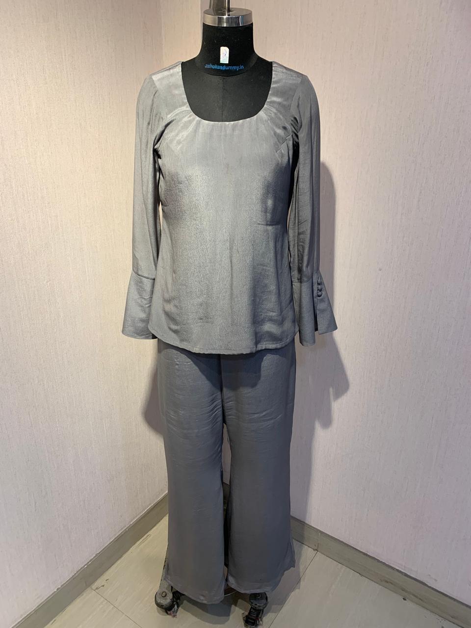 ELEGANT JACKET TOP WITH BELT & MATCHING PANTS.