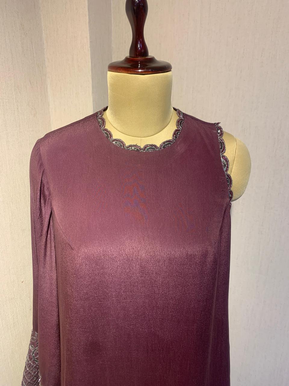 ELEGANT WINE ONE SHOULDER ASYMMETRICAL DRESS .