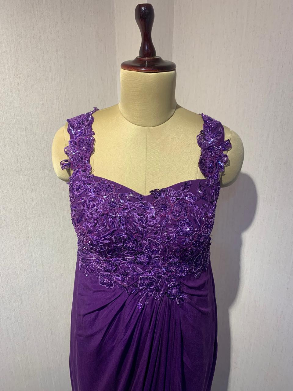 ELEGANT PURPLE EMBROIDERED DRAPED GOWN.
