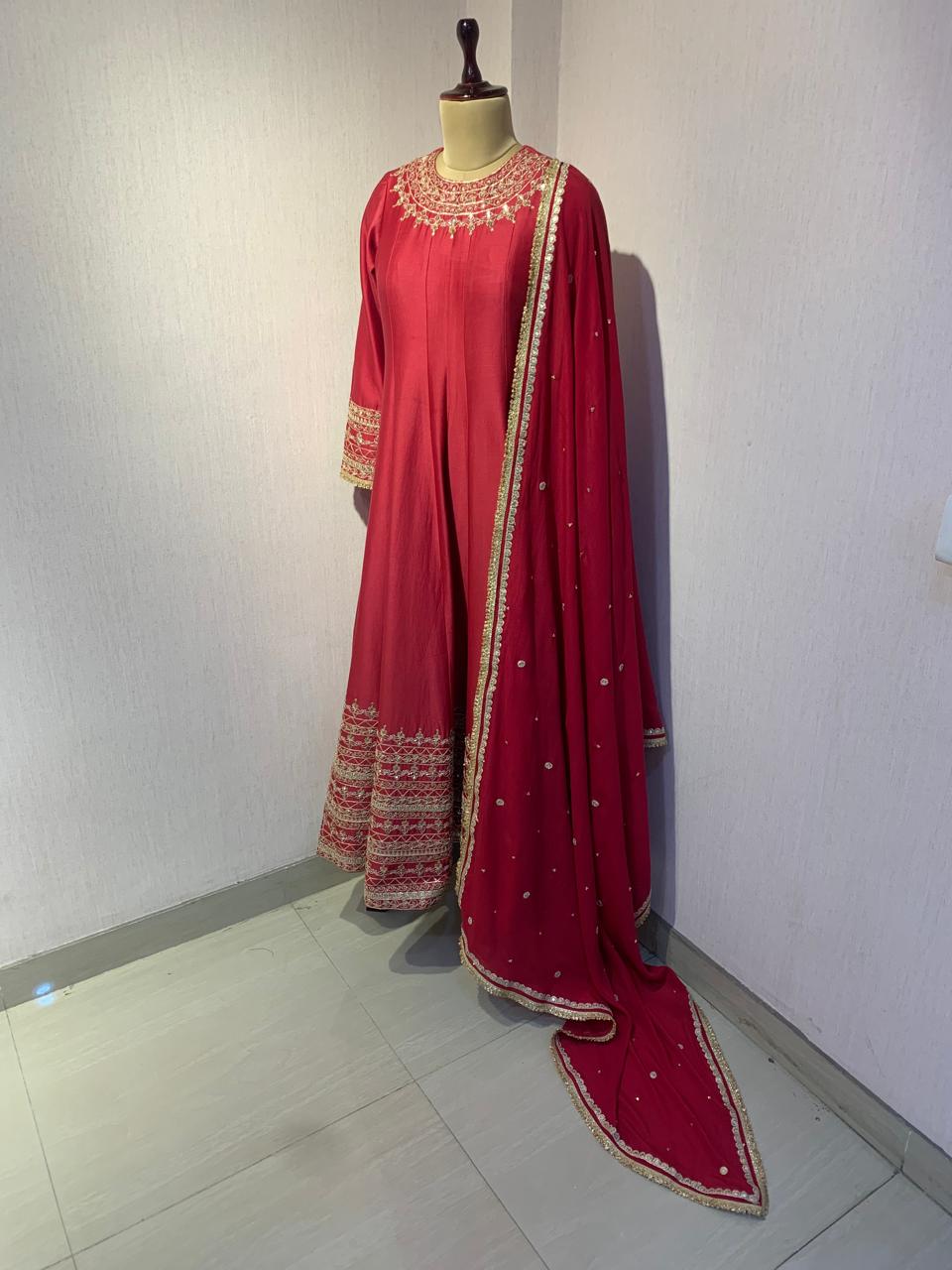 MAROON GOWN WITH DUPATTA.