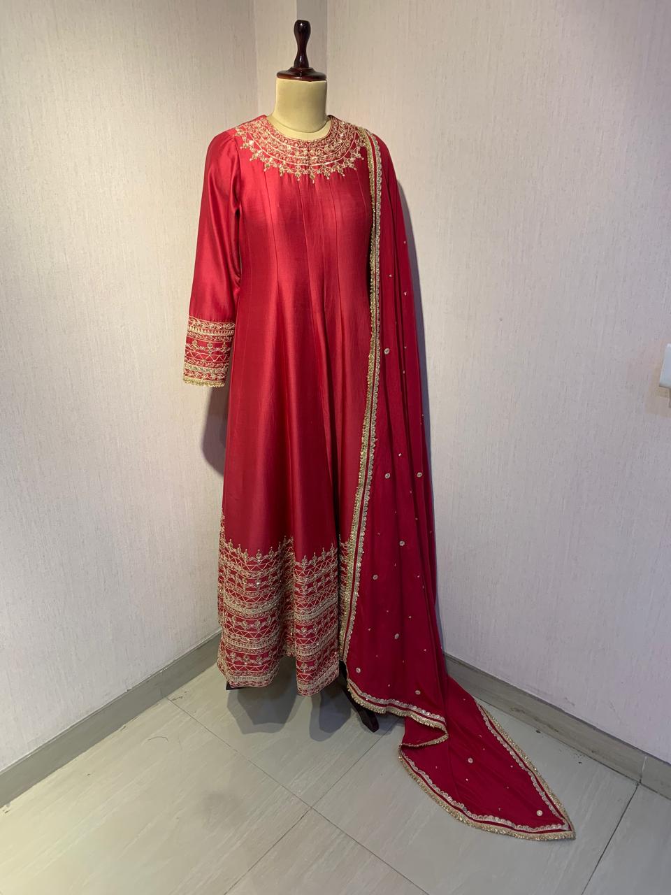 MAROON GOWN WITH DUPATTA.