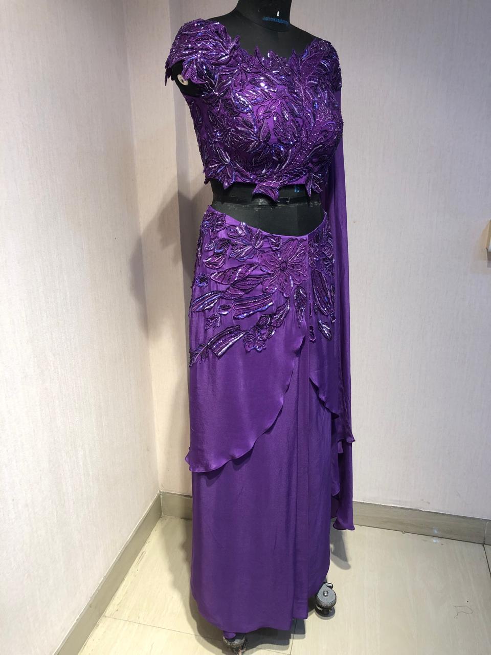 PURPLE ONE SHOE SHOULDER STYLE APPLIQUE DRAPE DAREE