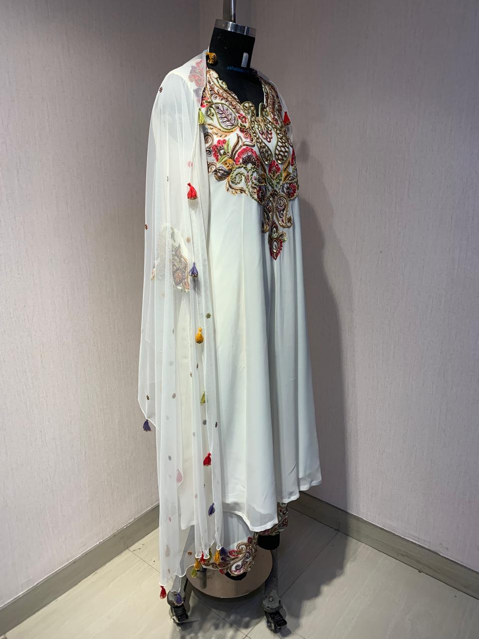 WHITE KURTA SET WITH DUPATTA