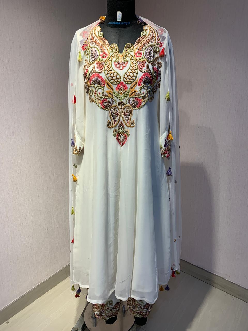 WHITE KURTA SET WITH DUPATTA