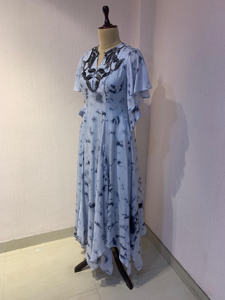 ELEGANT SKY BLUE MARBLE DRESS WITH WIRE EMBROIDERED NECKLINE.