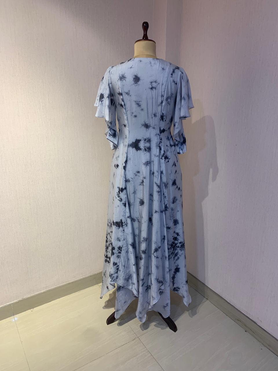 ELEGANT SKY BLUE MARBLE DRESS WITH WIRE EMBROIDERED NECKLINE.