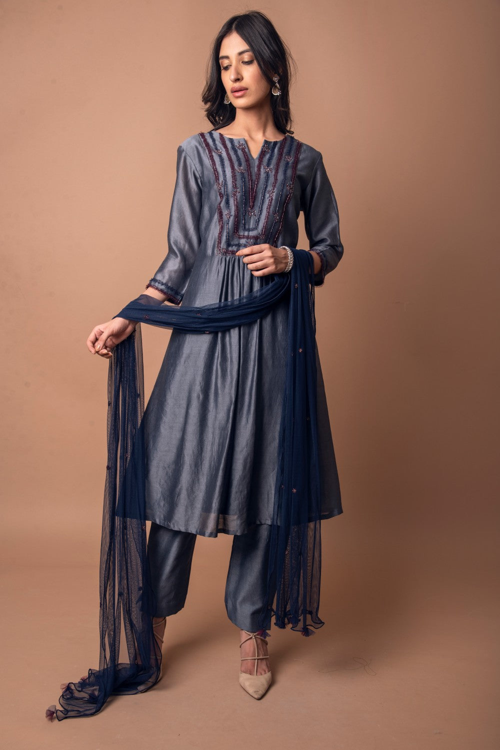 DARK GREY EMBROIDERED KURTA SET