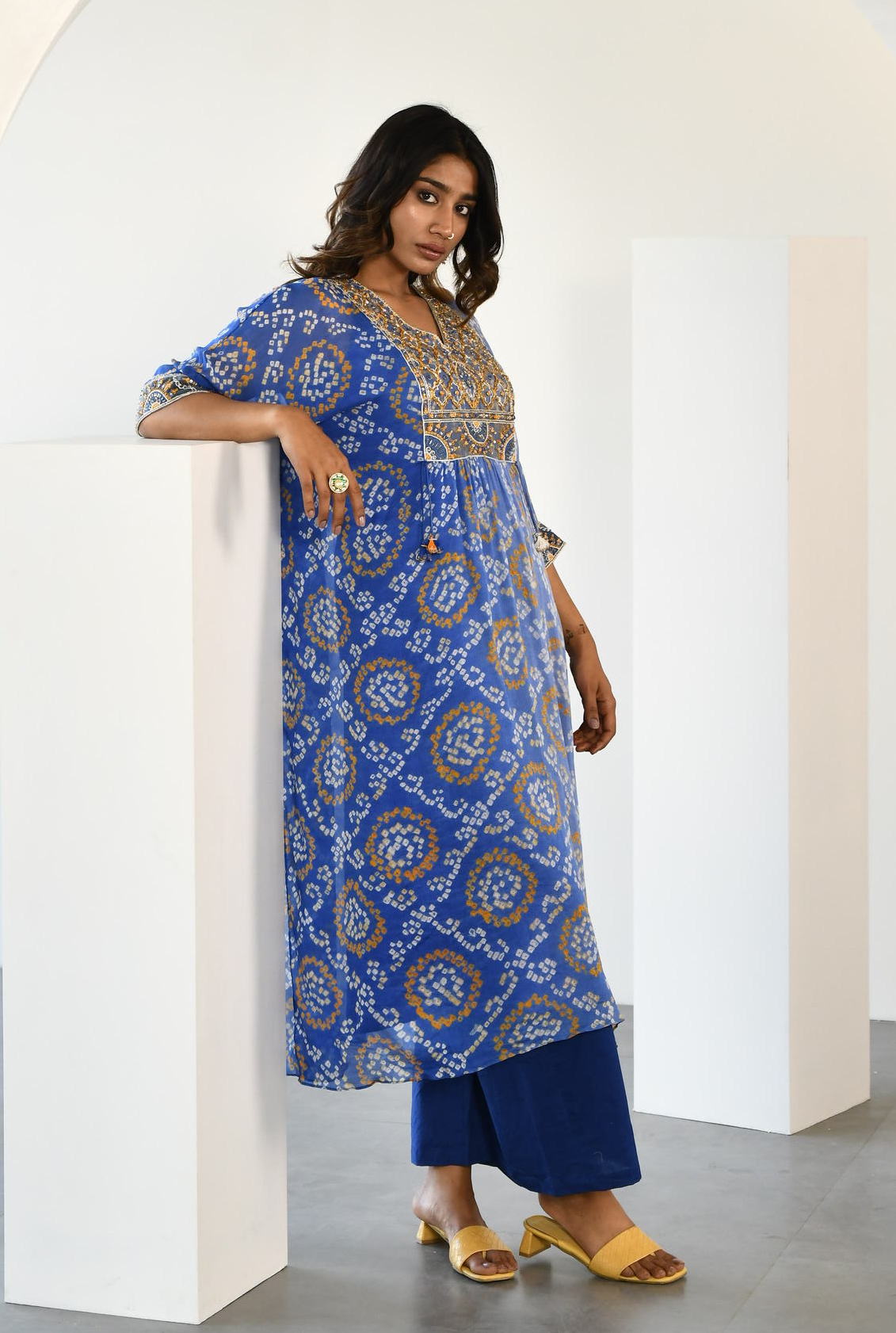 LIGHT DARK BLUE TOP BOTTOM