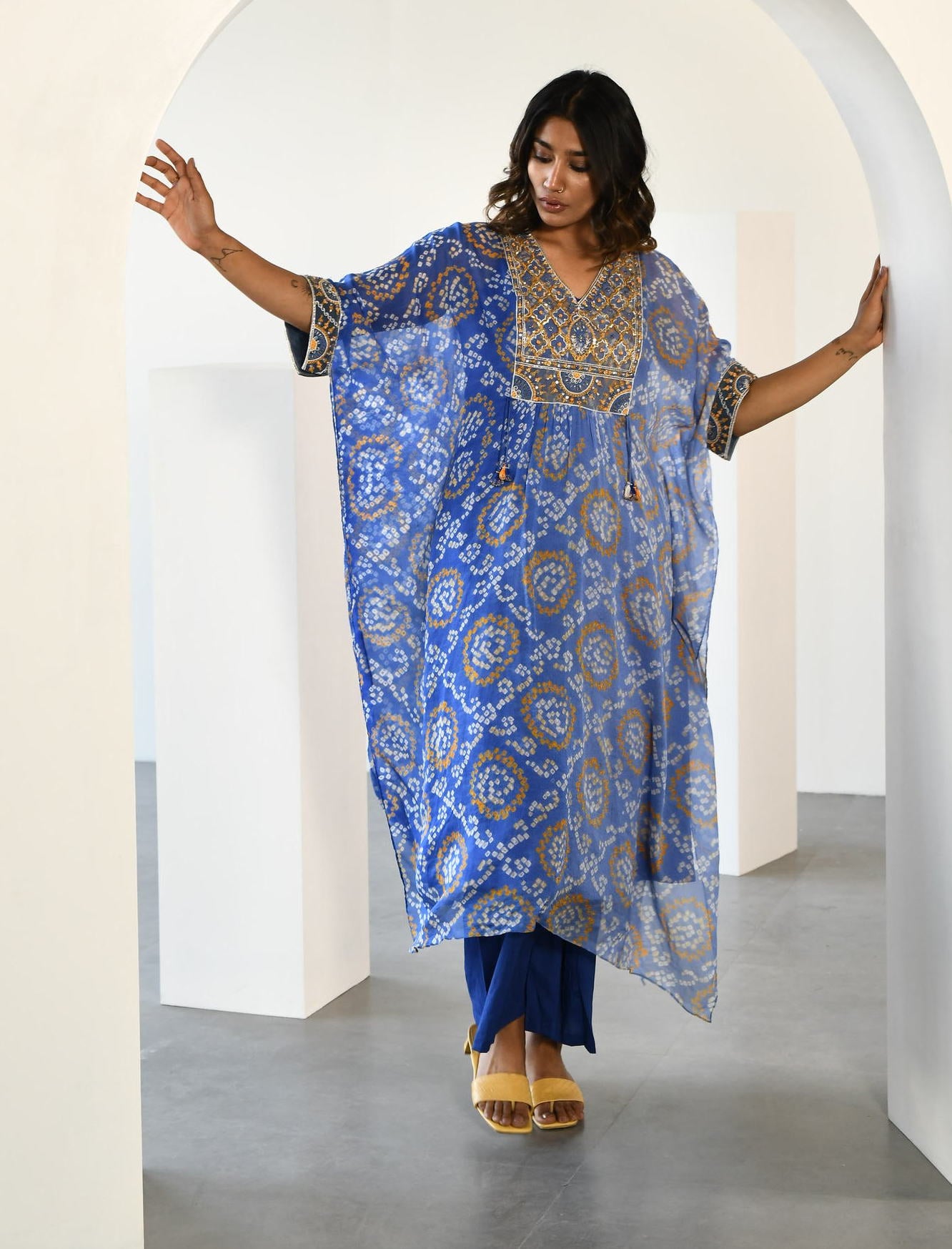 LIGHT DARK BLUE TOP BOTTOM