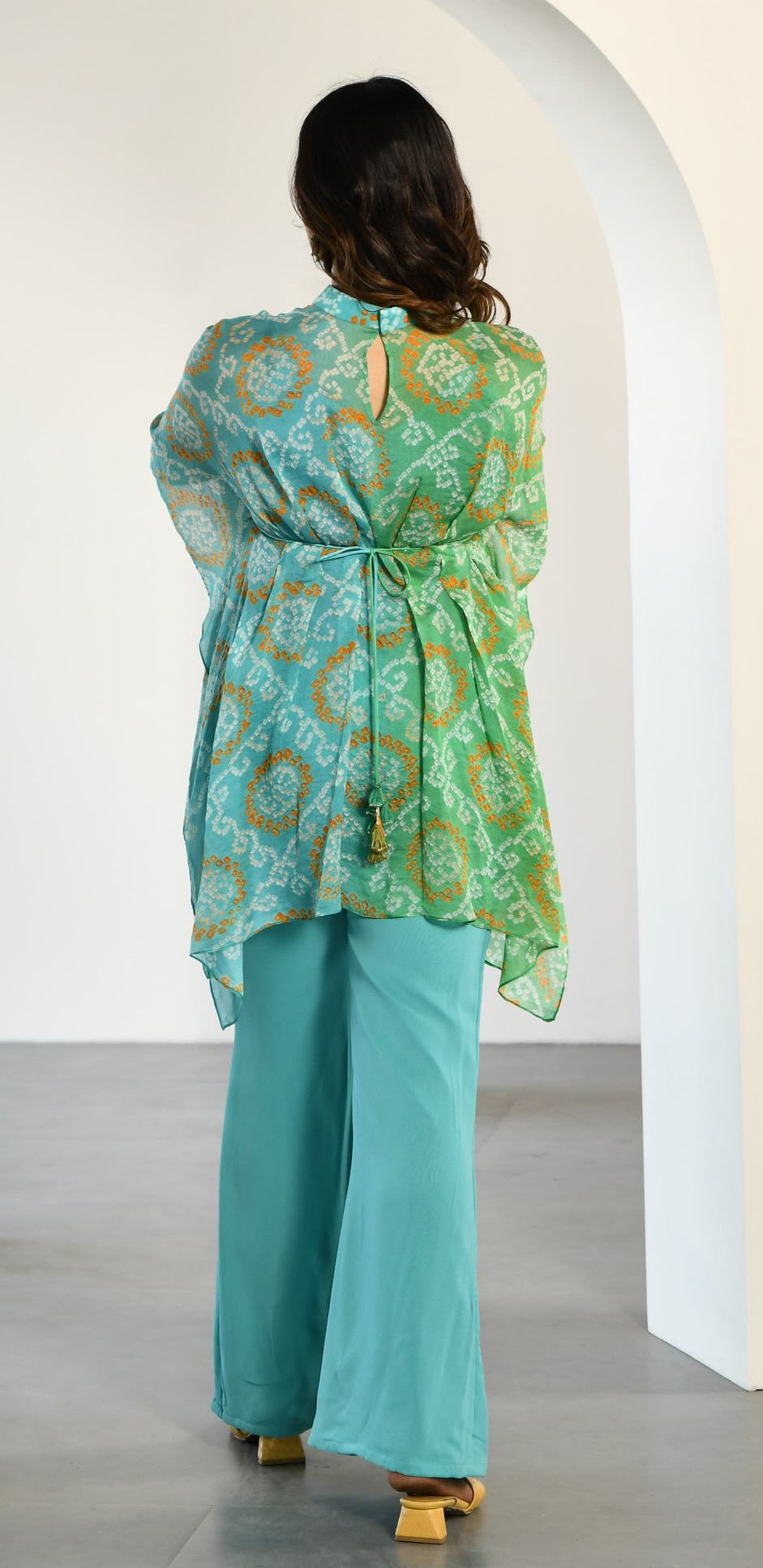 AQUA GREEN TOP BOTTOM