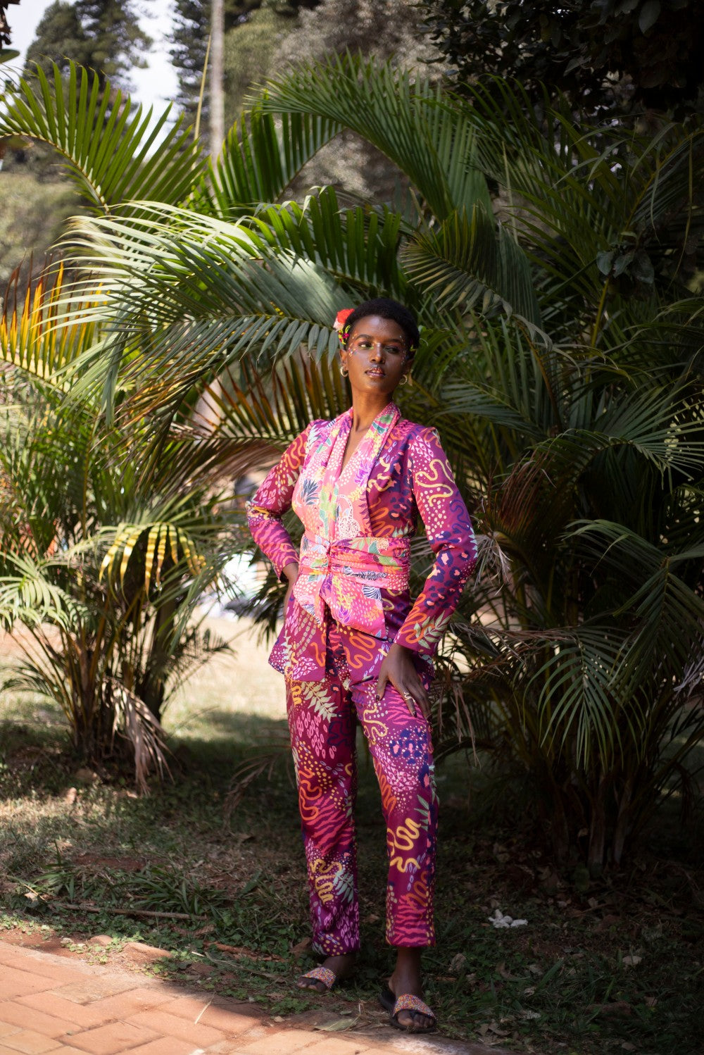 WINE JACKET SET WITH PINK DRAPE